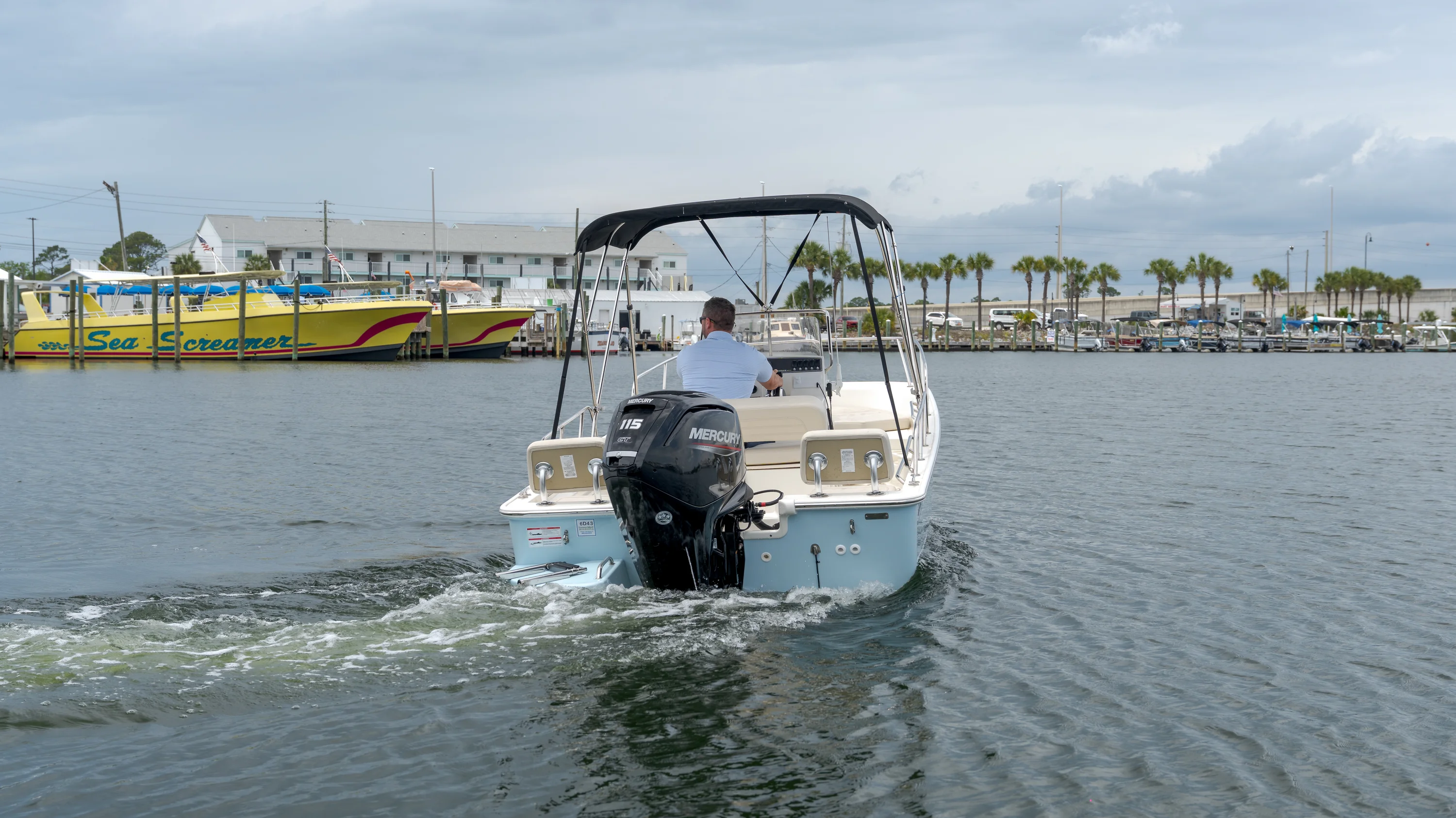 2025 Boston Whaler 170 Montauk Image Thumbnail #6