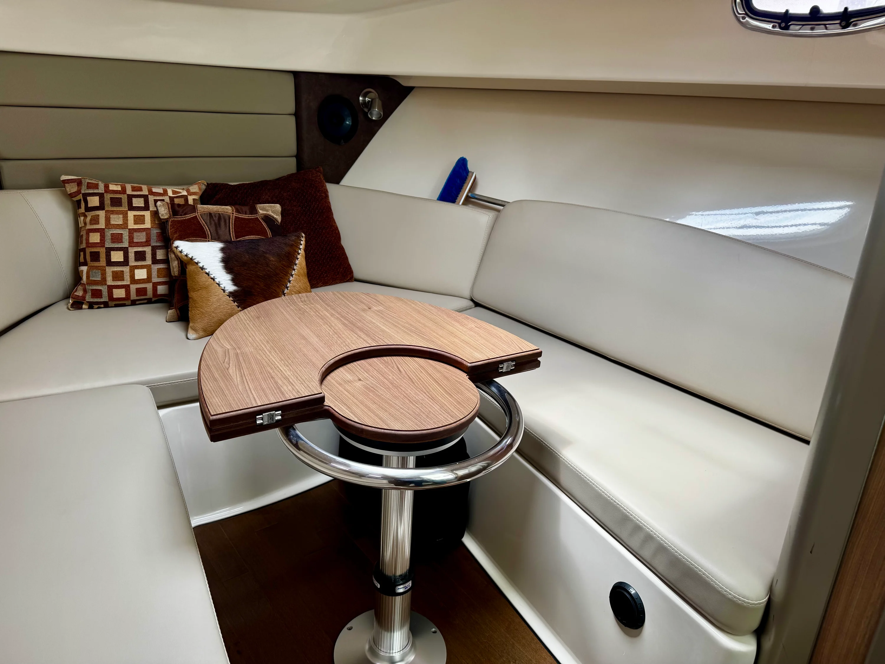 2016 Boston Whaler 315 CONQUEST Image Thumbnail #19