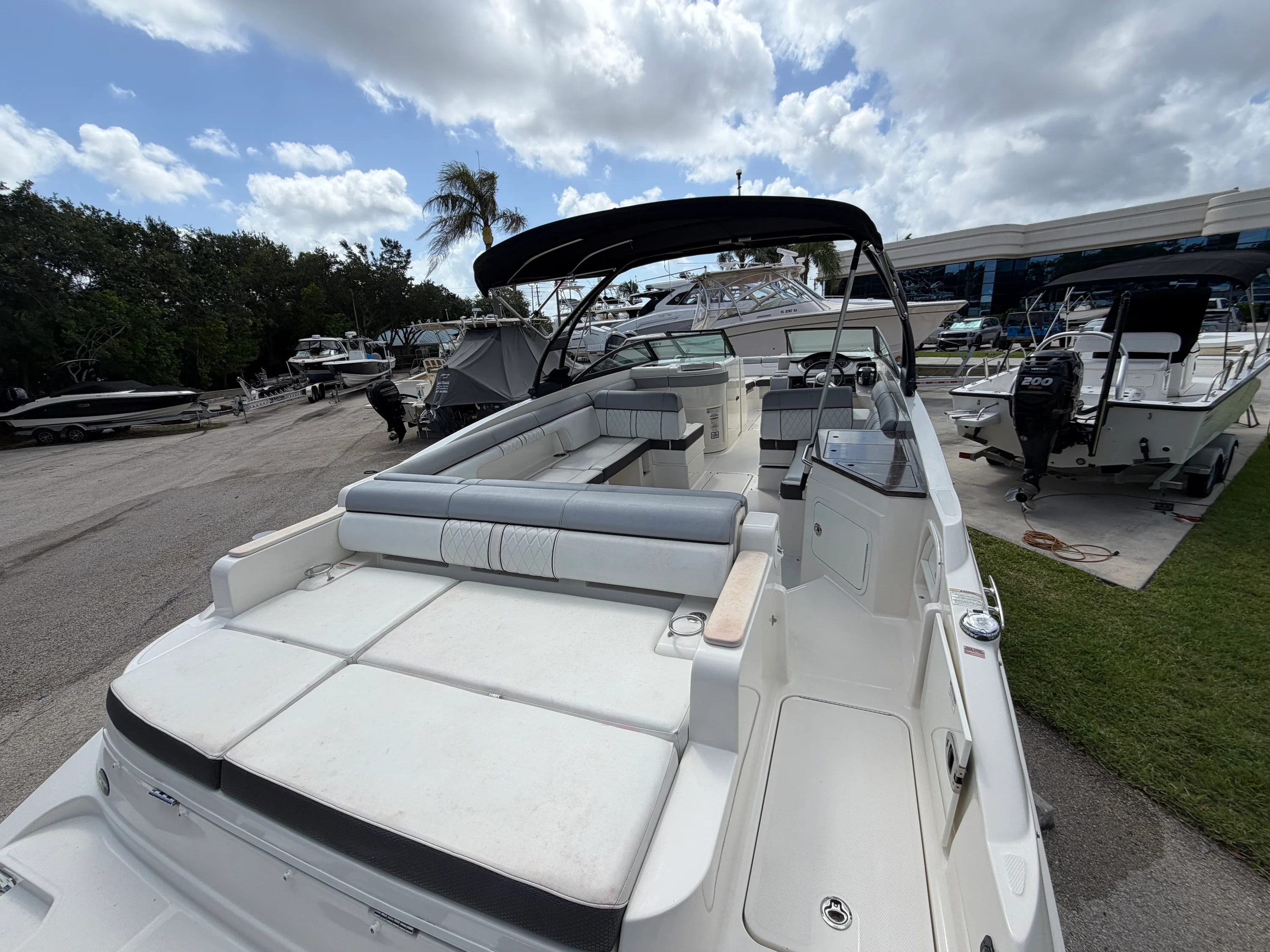 2017 Sea Ray SDX 290 OB Image Thumbnail #4