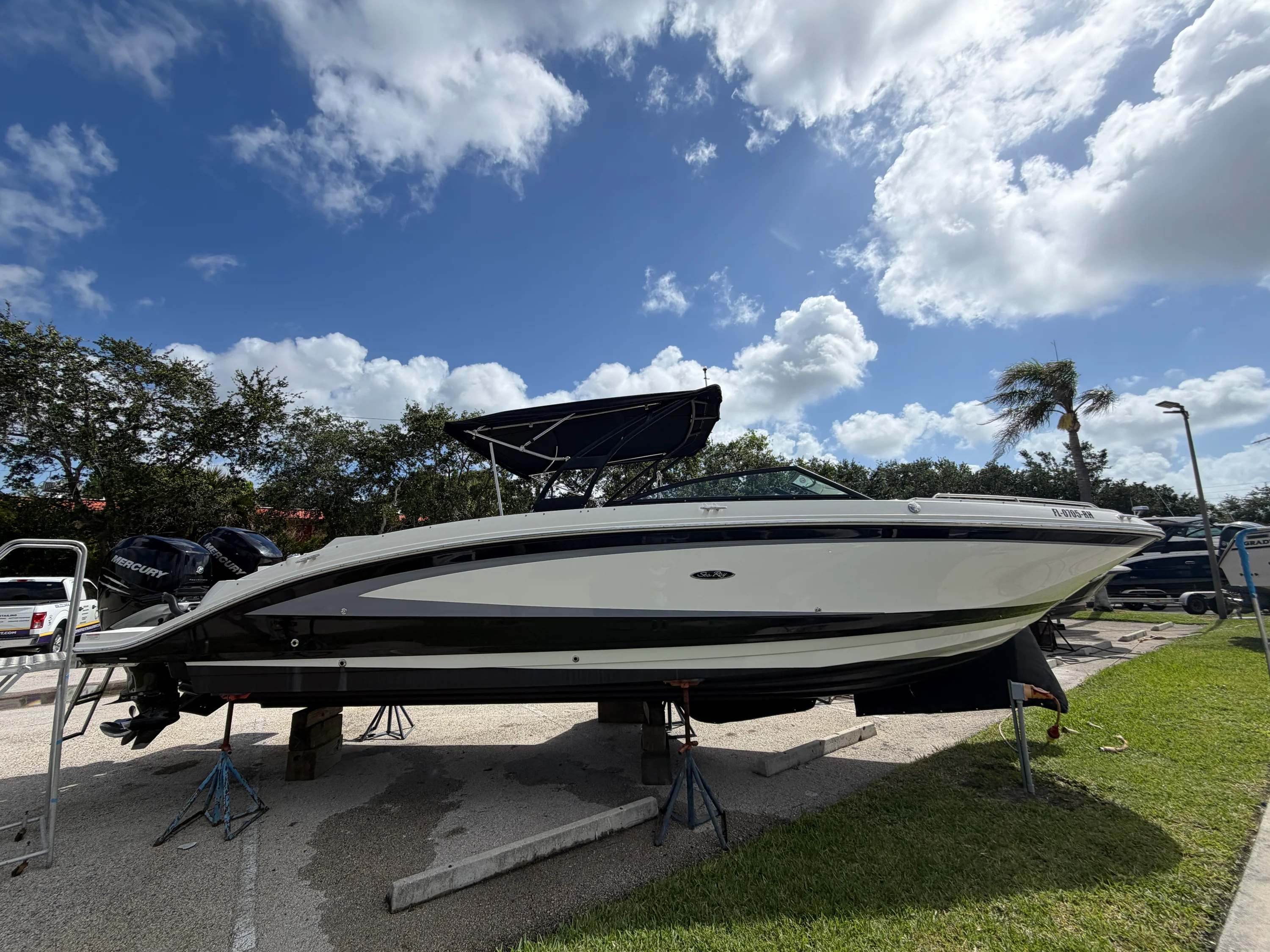 2017 Sea Ray SDX 290 OB Image Thumbnail #0