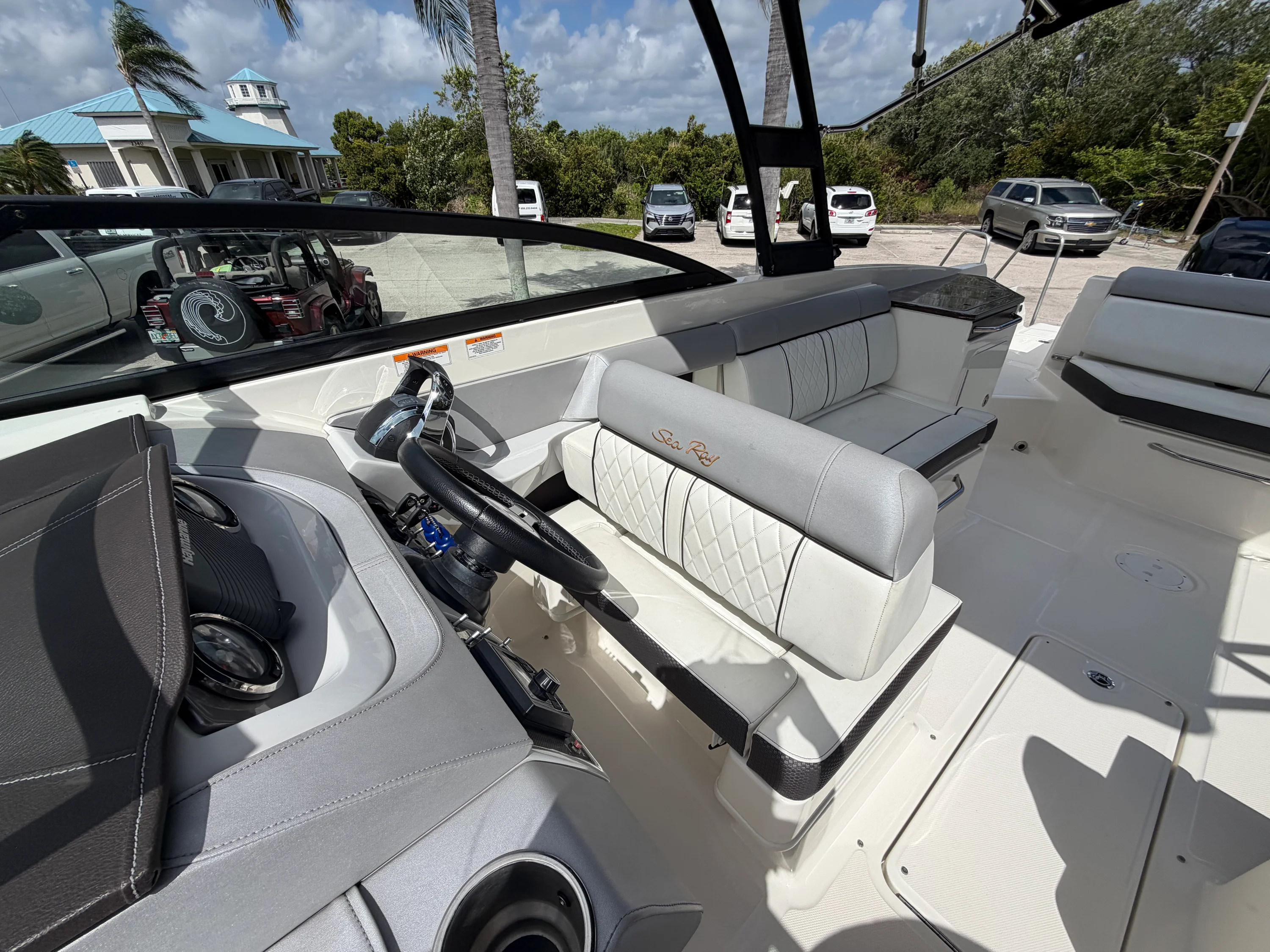 2017 Sea Ray SDX 290 OB Image Thumbnail #12