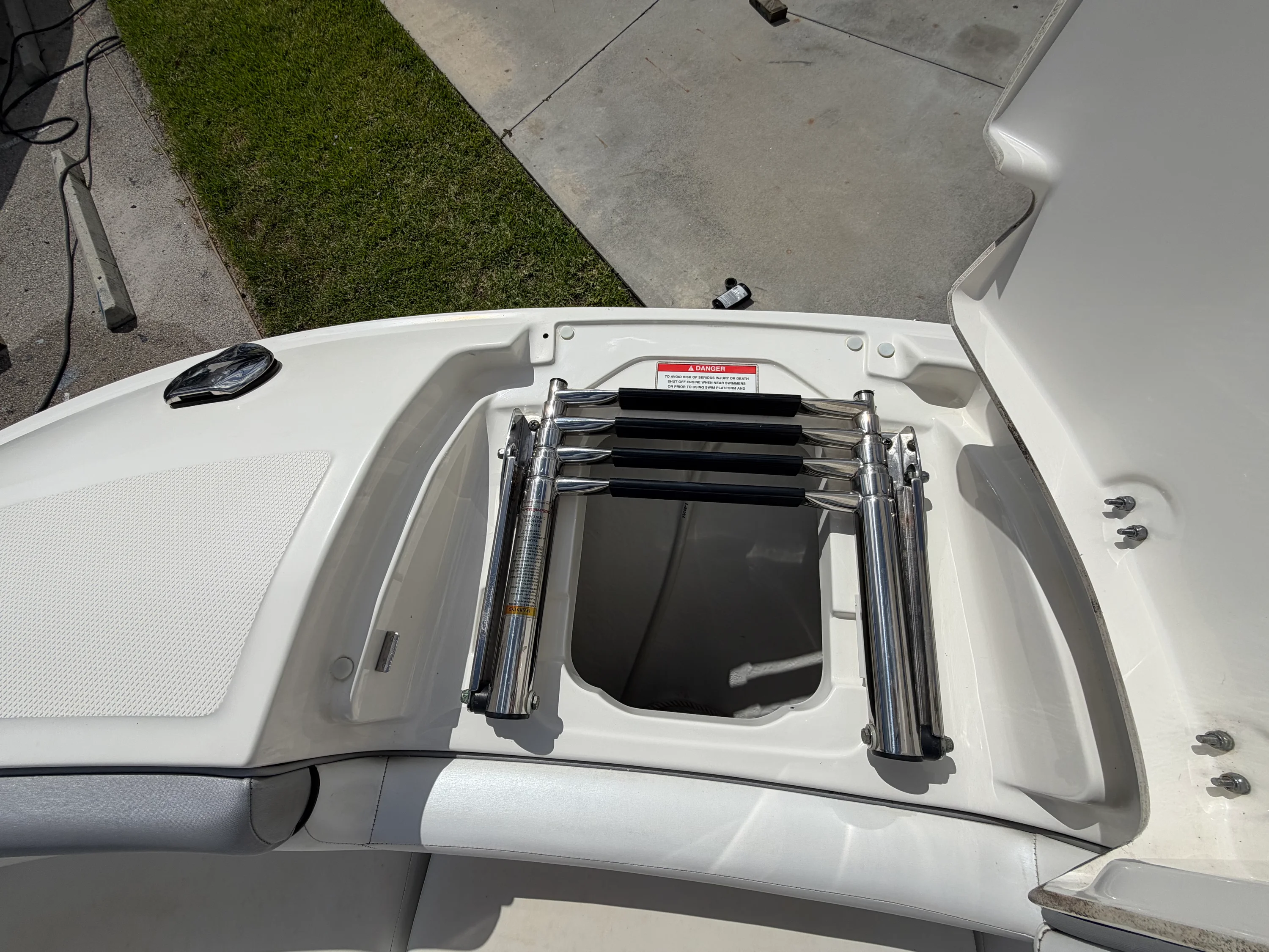 2017 Sea Ray SDX 290 OB Image Thumbnail #22