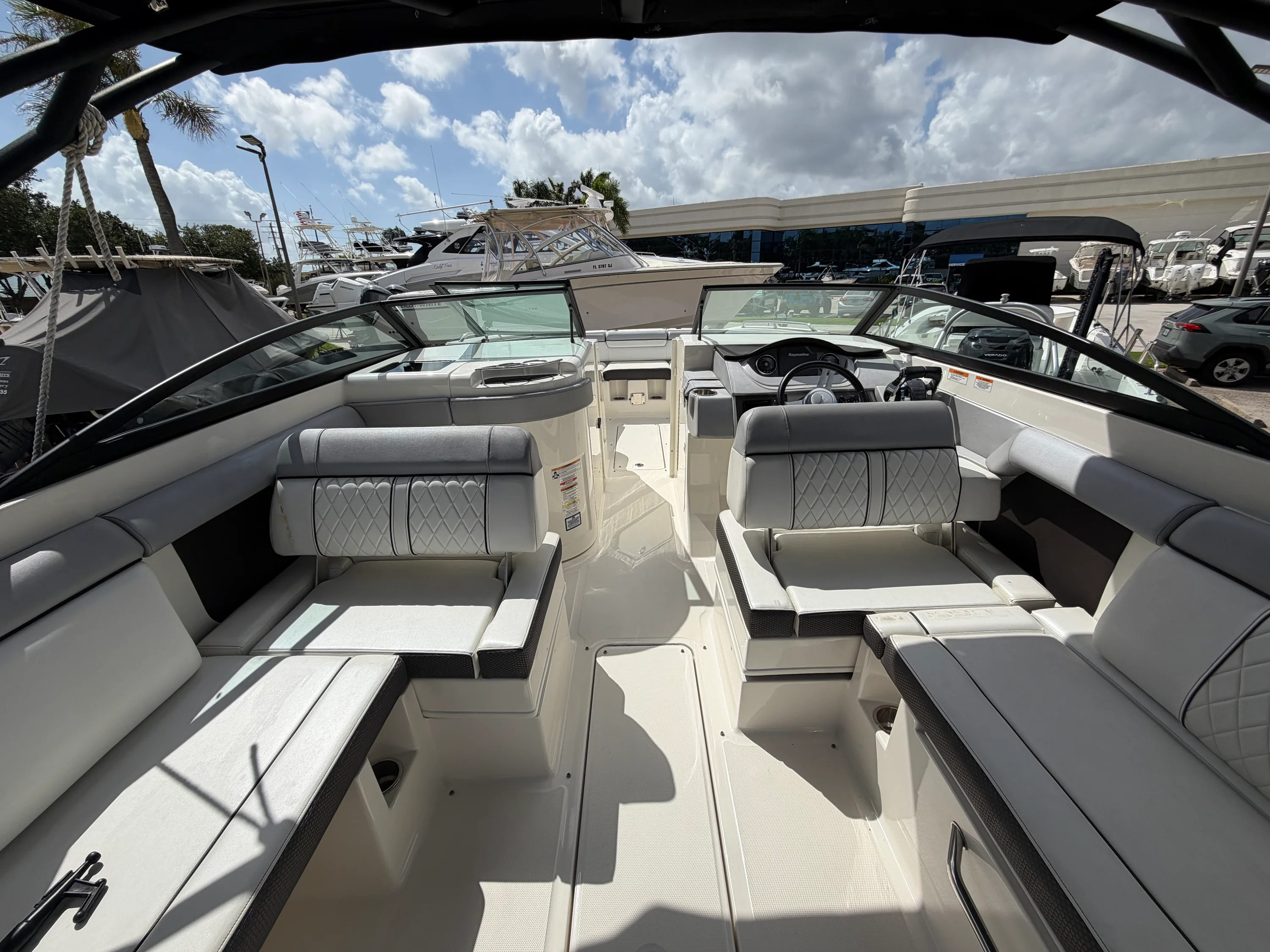 2017 Sea Ray SDX 290 OB Image Thumbnail #11