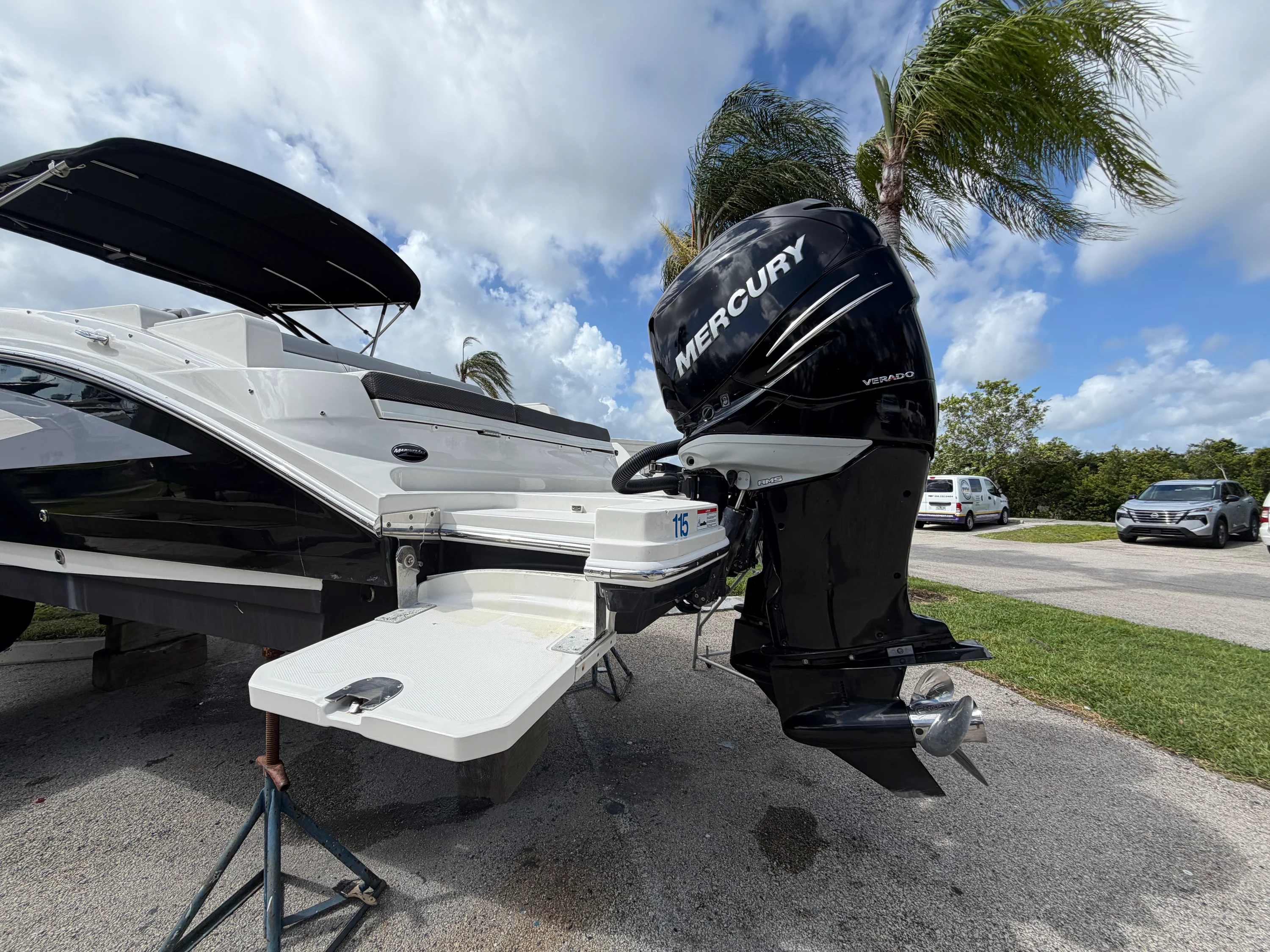 2017 Sea Ray SDX 290 OB Image Thumbnail #3