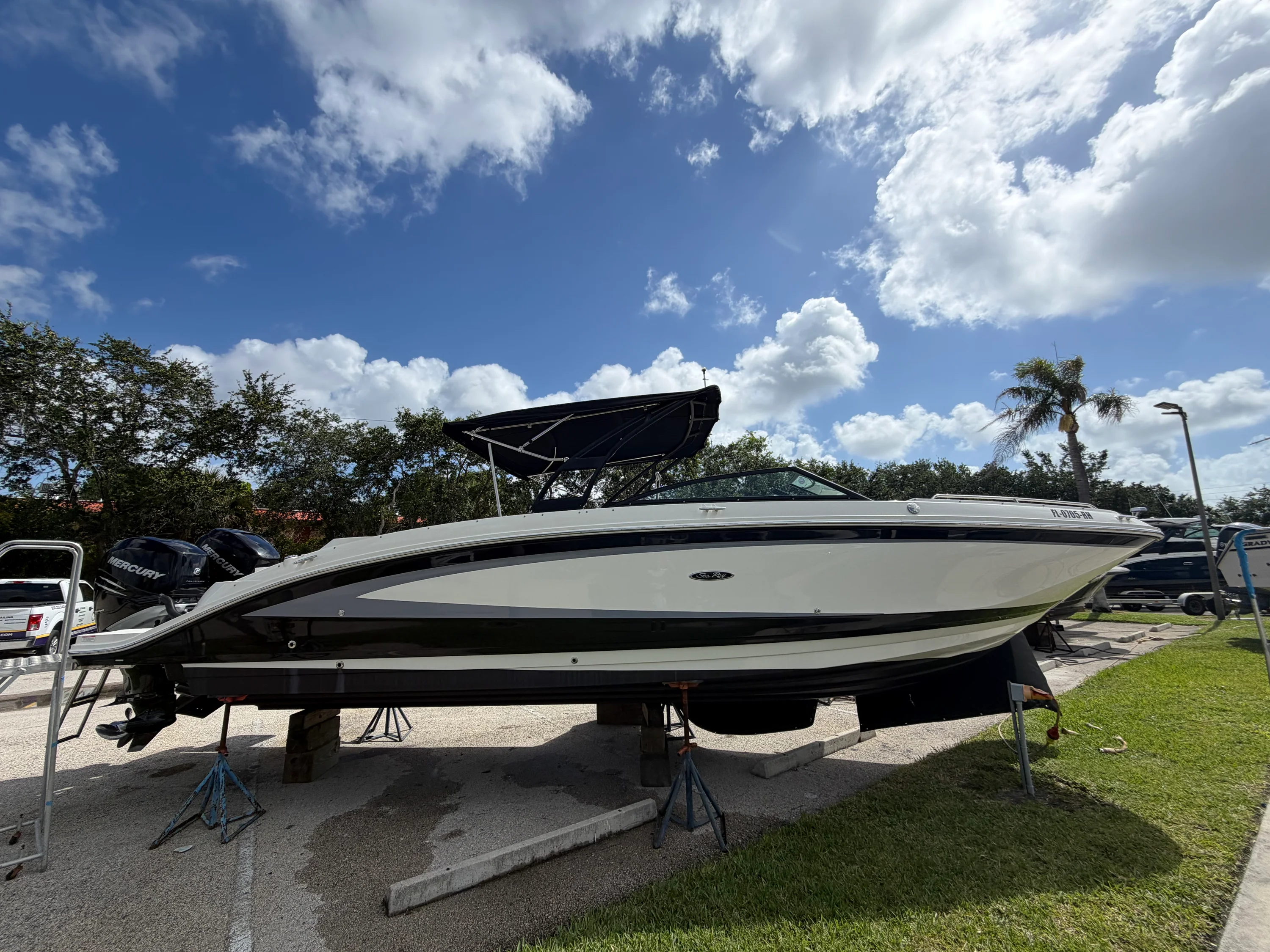 2017 Sea Ray SDX 290 OB Image Thumbnail #1