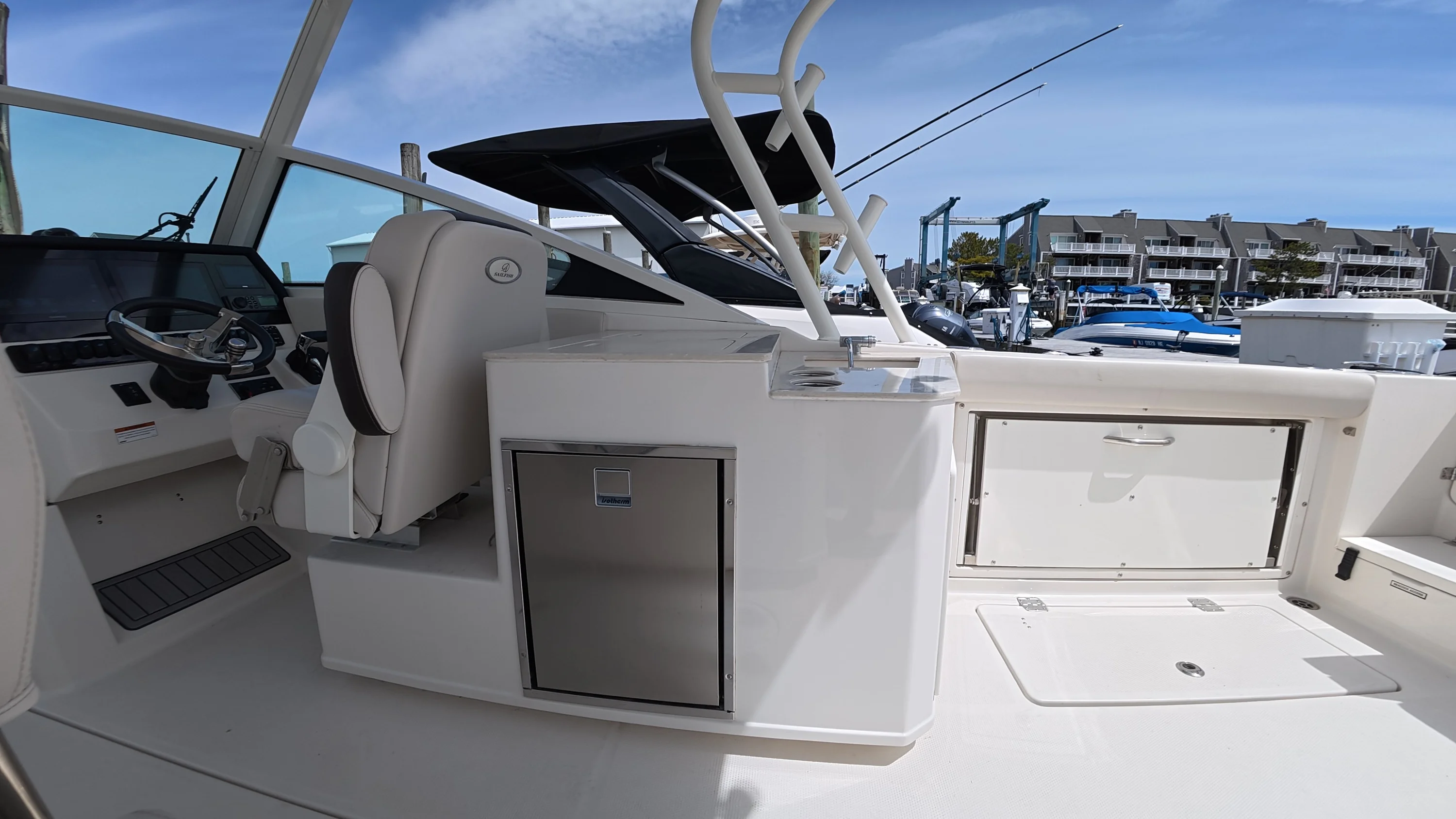 2023 Sailfish 276 DC Image Thumbnail #16