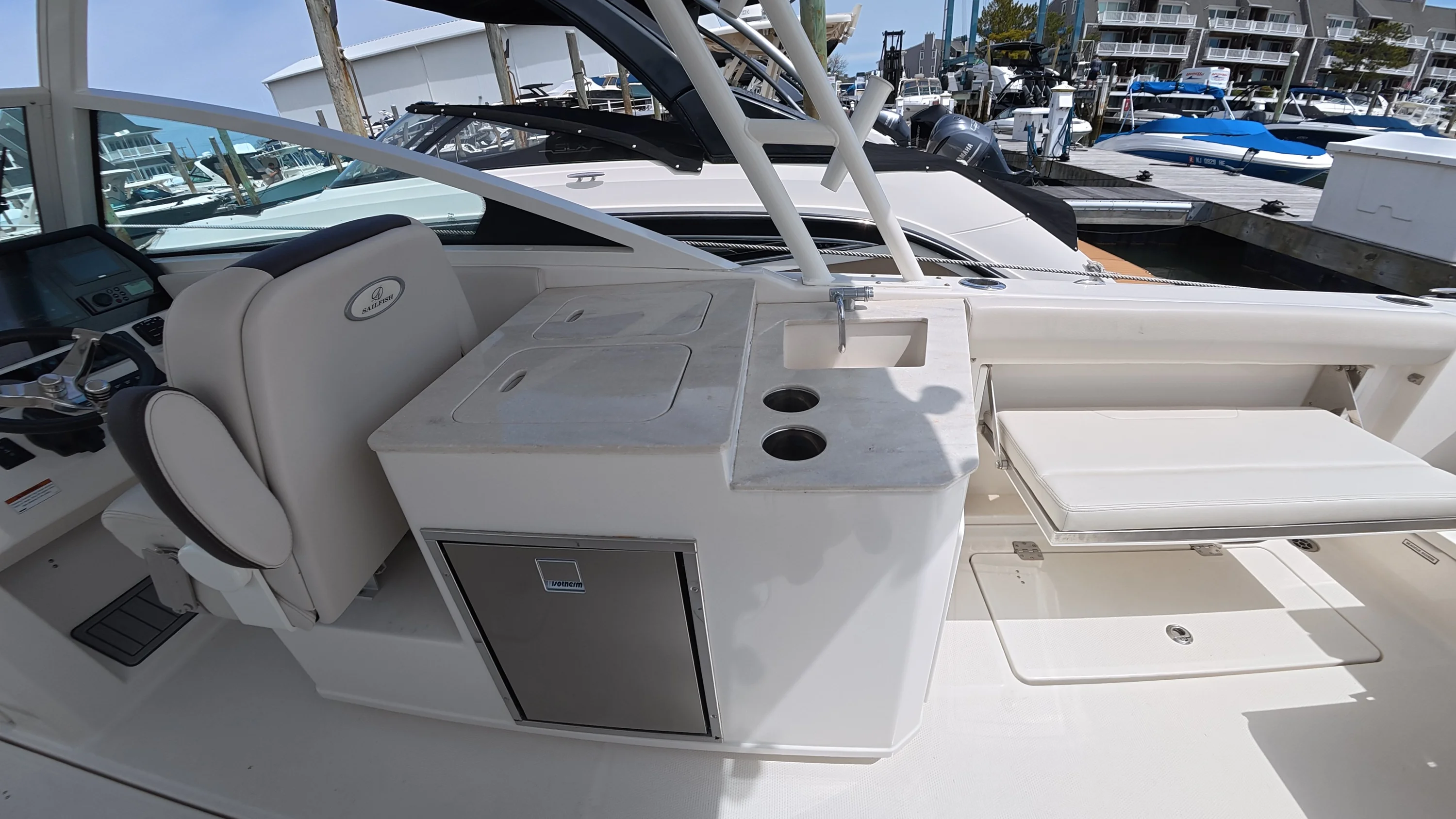 2023 Sailfish 276 DC Image Thumbnail #17