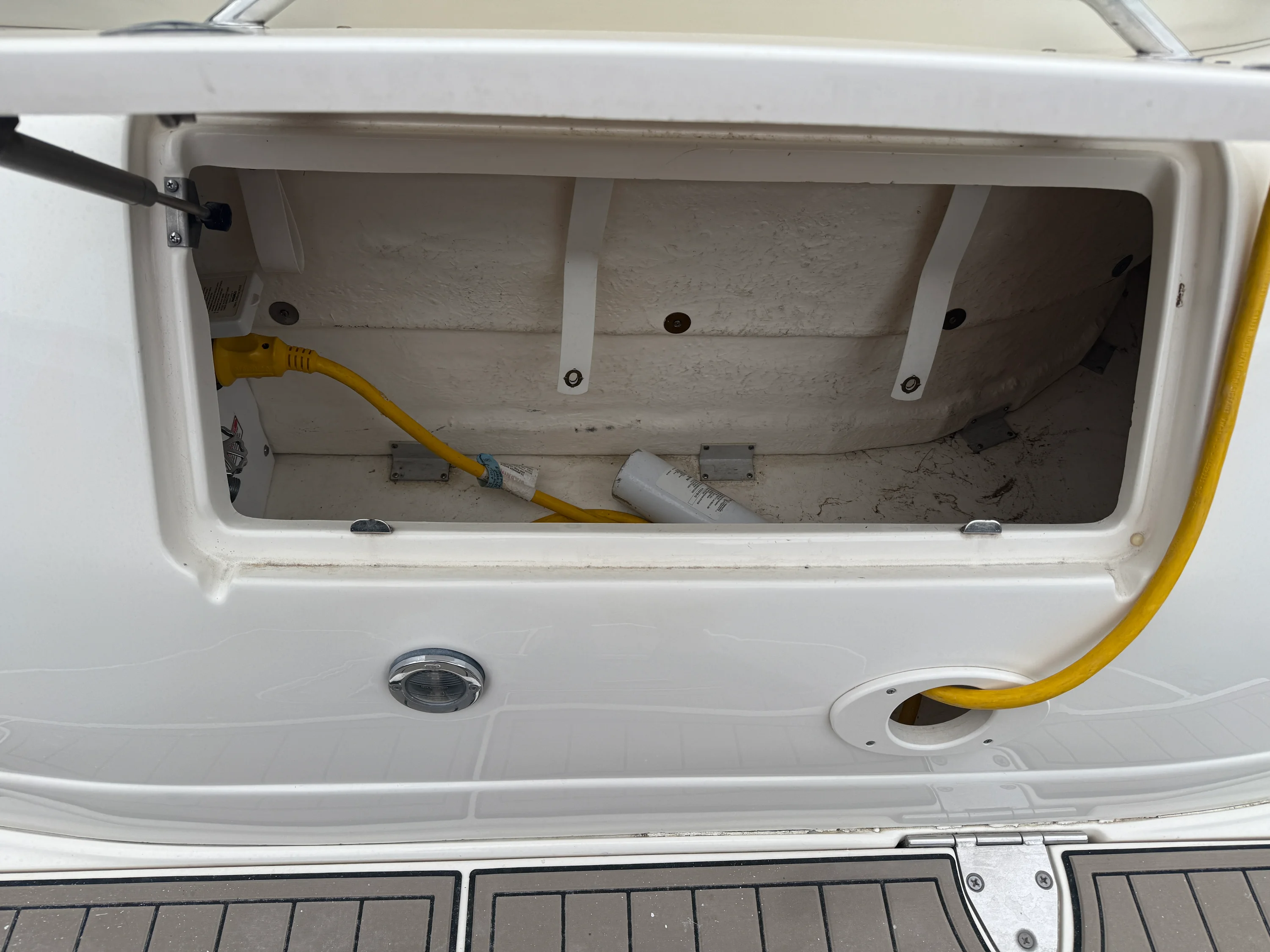 2003 Sea Ray Sundancer 320 Image Thumbnail #21