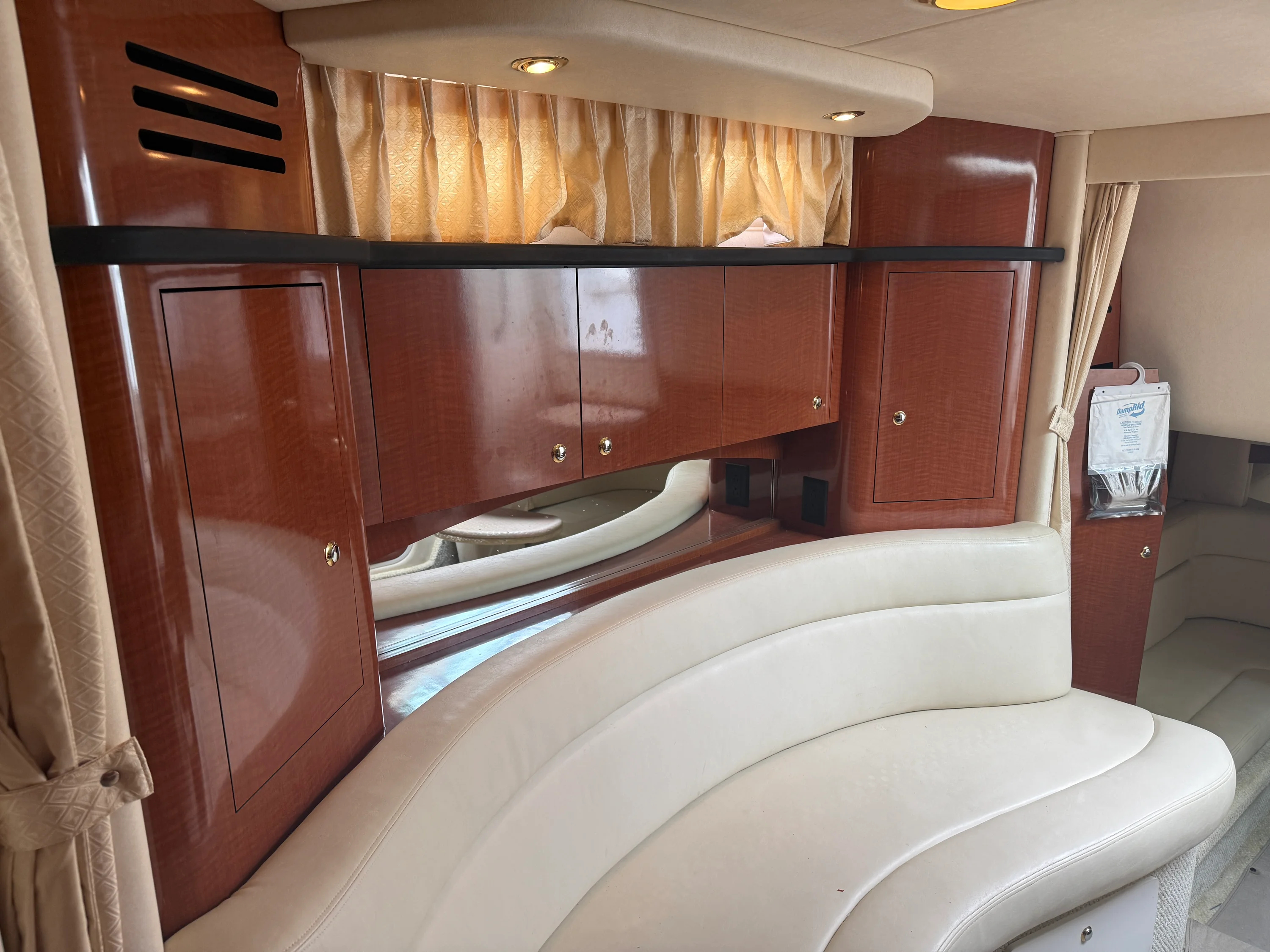 2003 Sea Ray Sundancer 320 Image Thumbnail #16