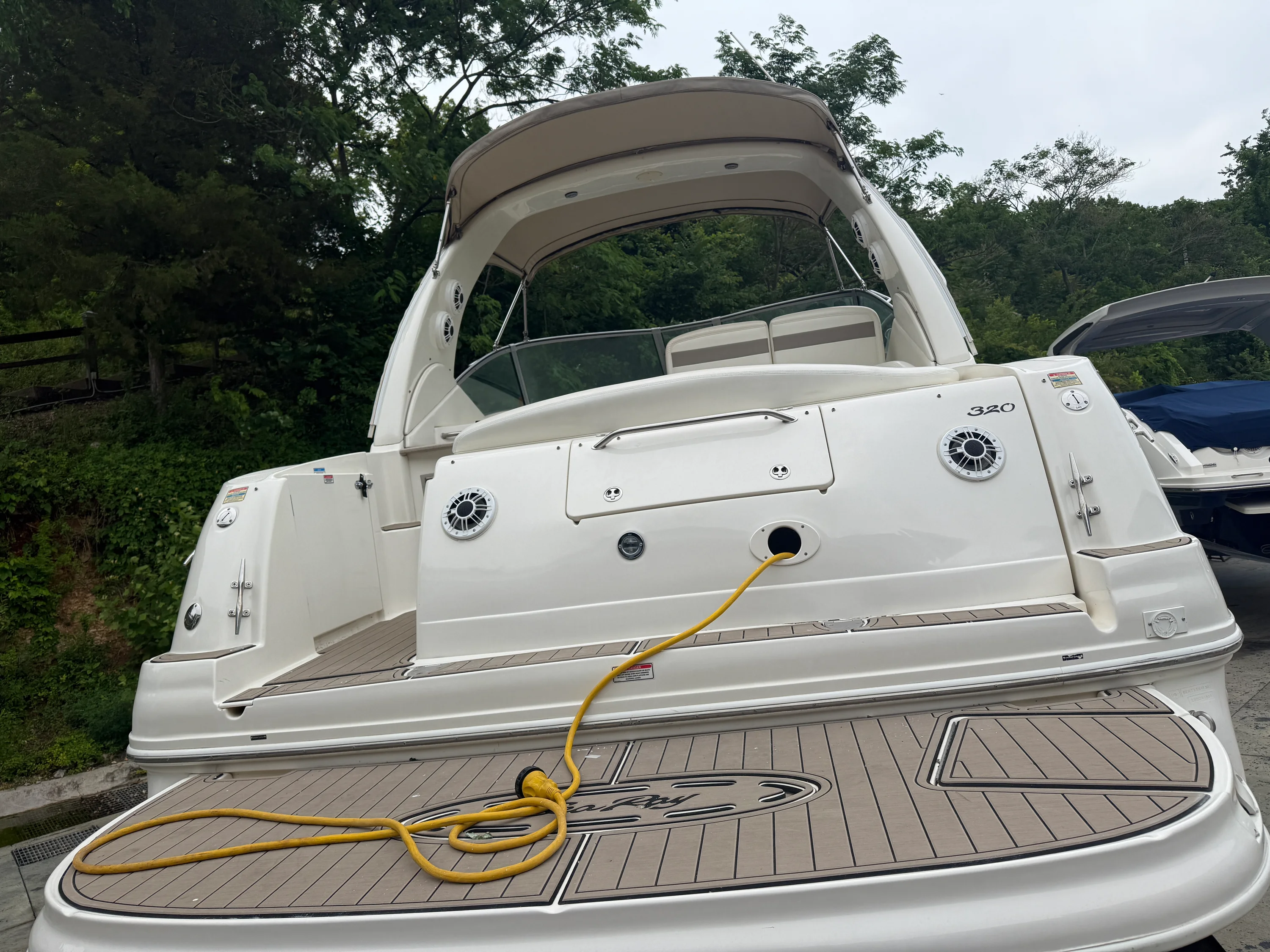2003 Sea Ray Sundancer 320 Image Thumbnail #22
