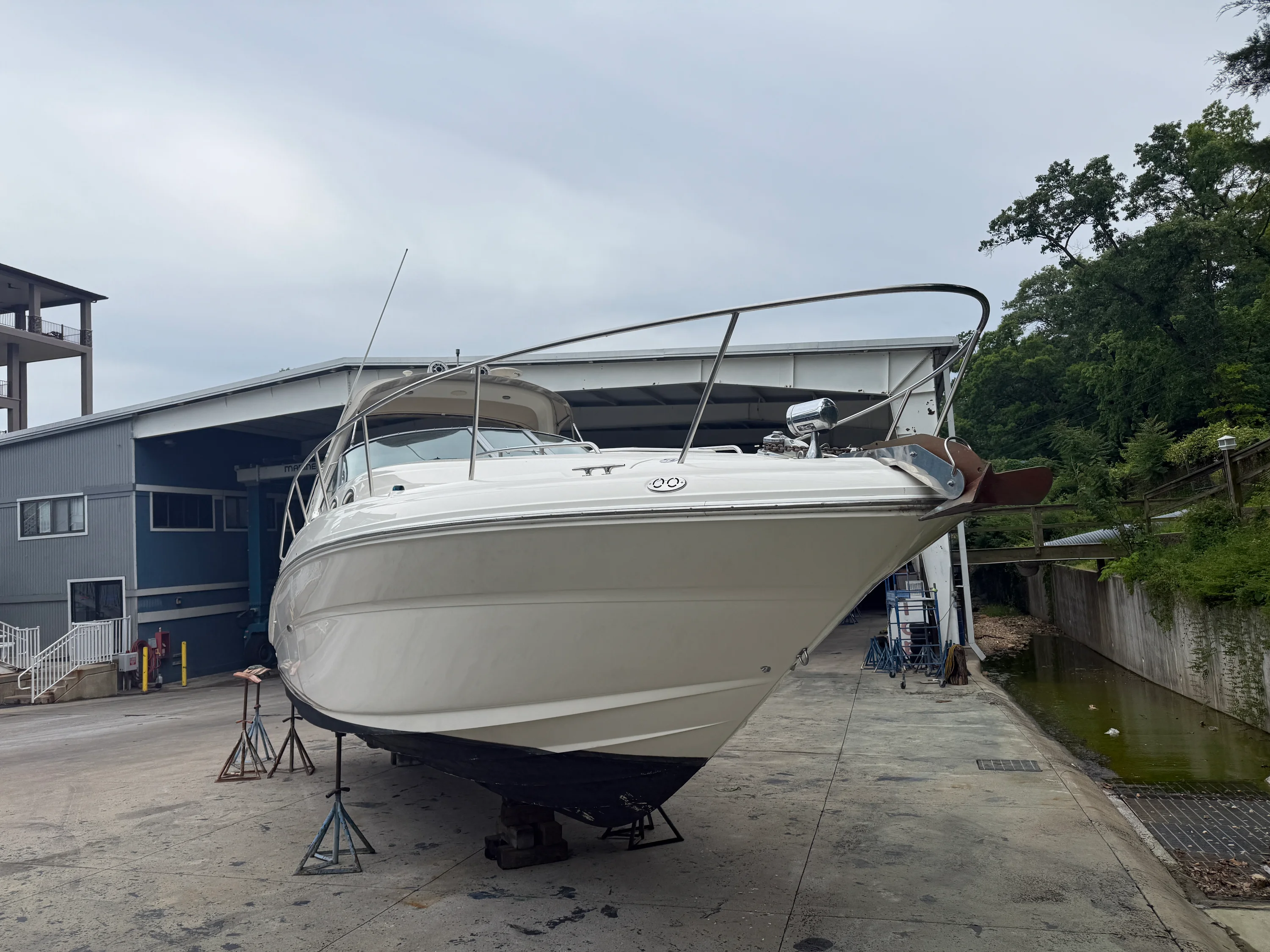 2003 Sea Ray Sundancer 320 Image Thumbnail #3