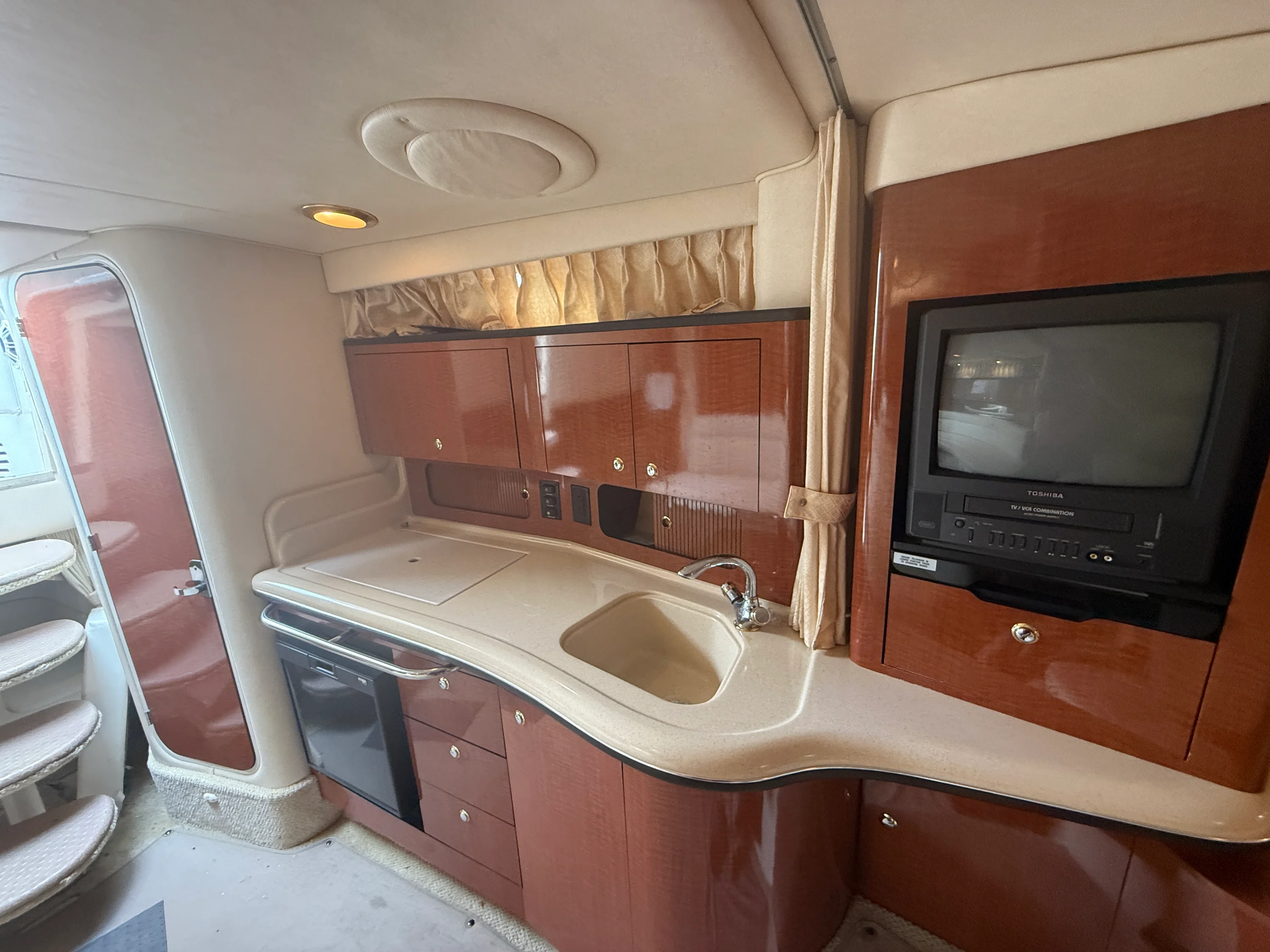 2003 Sea Ray Sundancer 320 Image Thumbnail #17