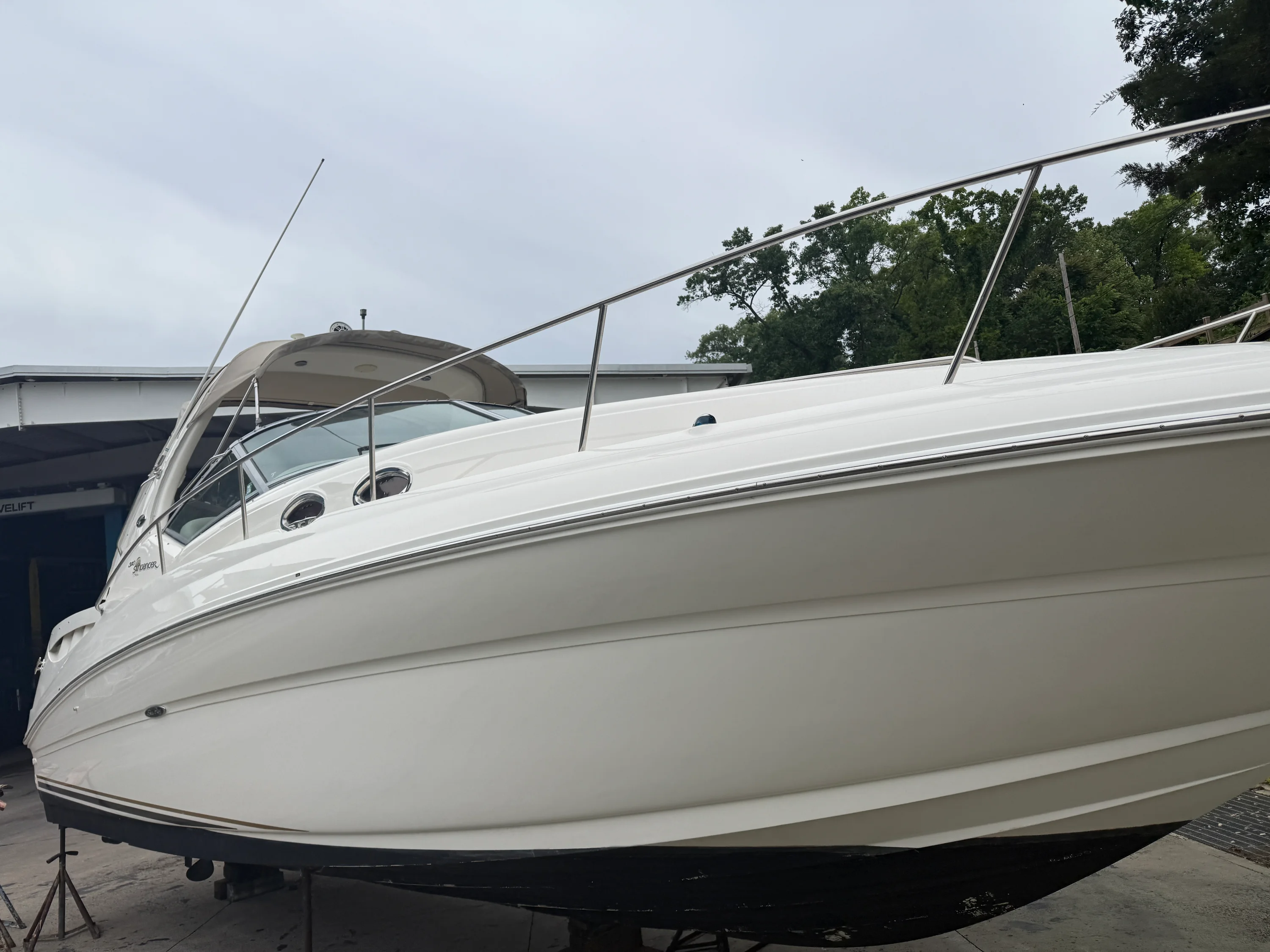 2003 Sea Ray Sundancer 320 Image Thumbnail #4
