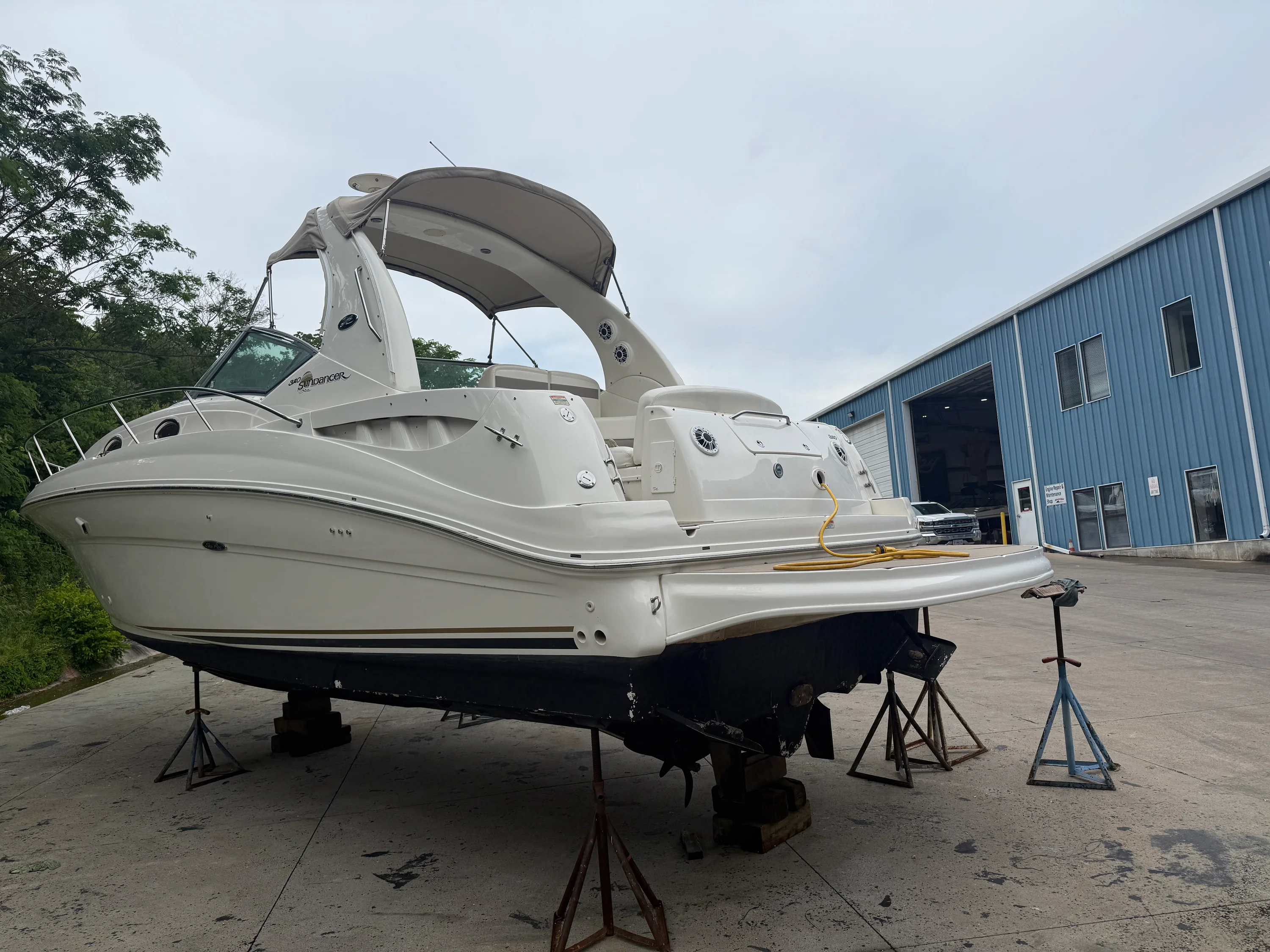 2003 Sea Ray Sundancer 320 Image Thumbnail #1