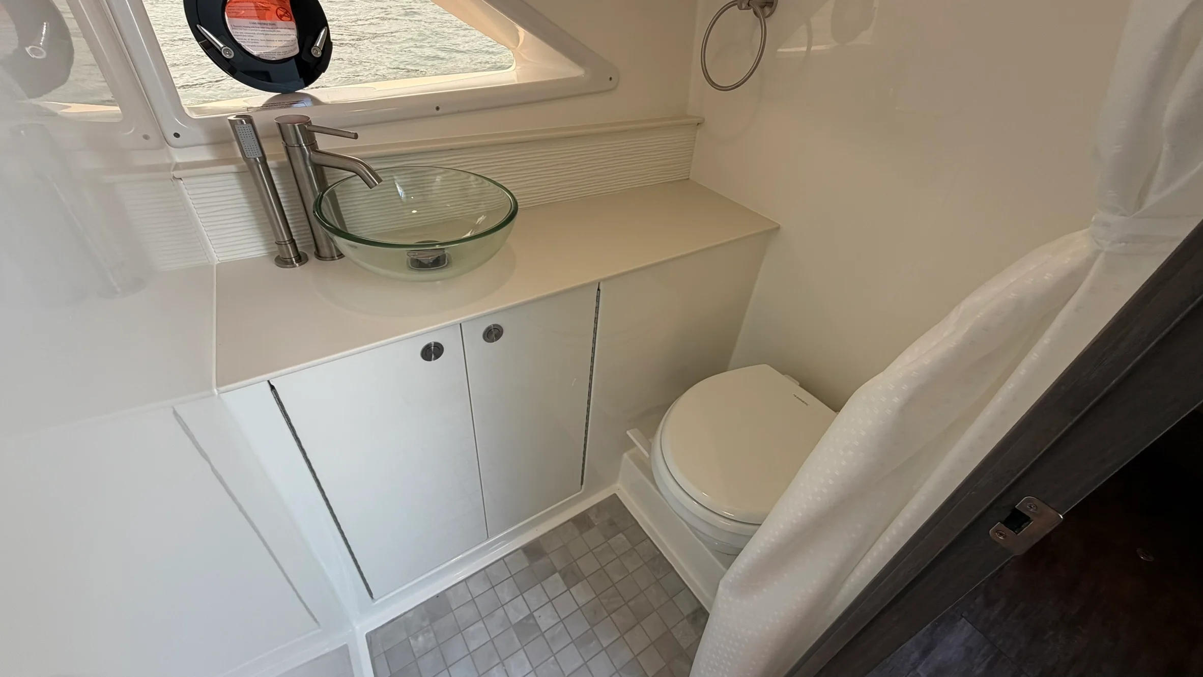 2026 Sea Ray Sundancer 320 Outboard Image Thumbnail #50