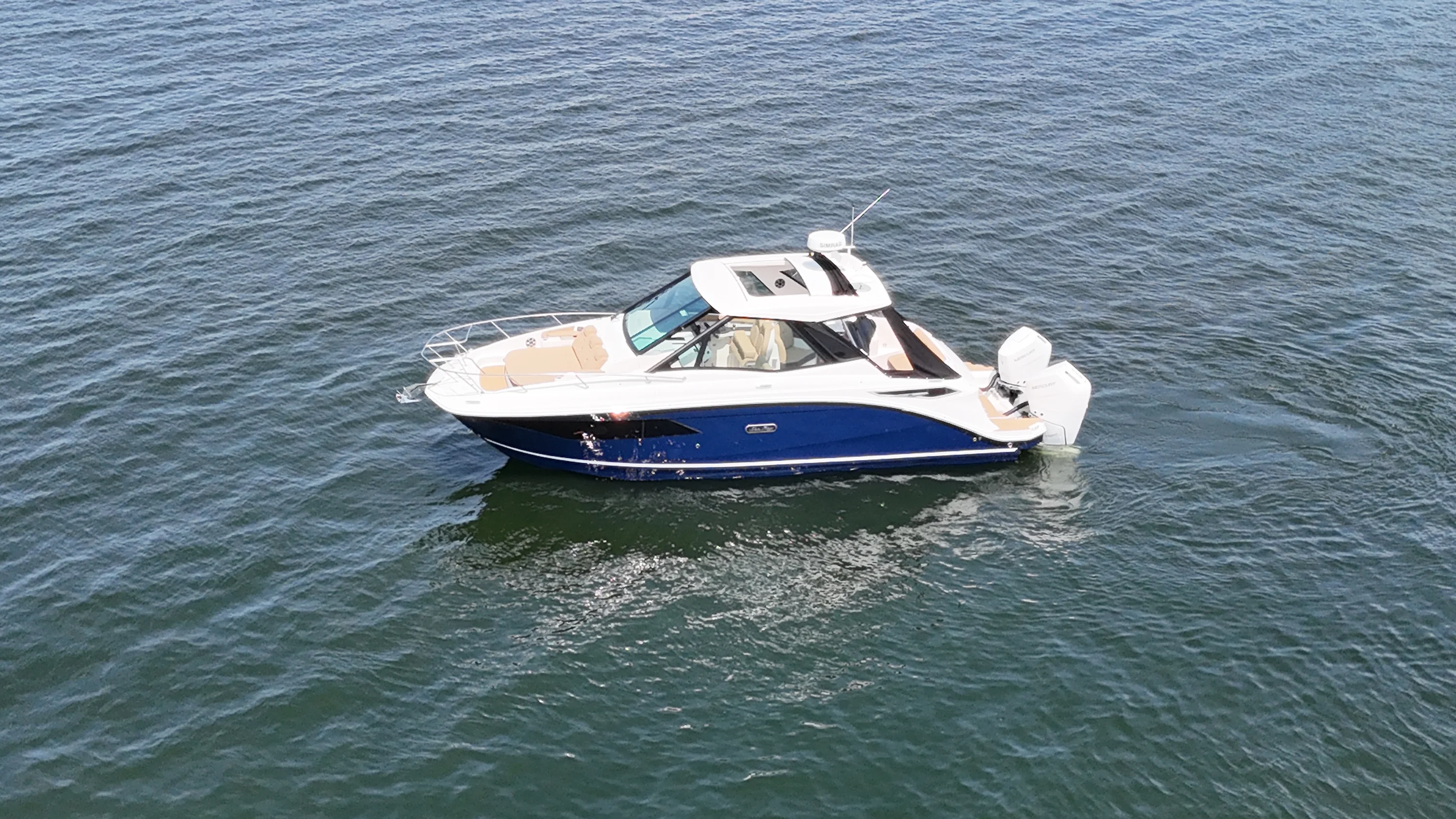 2026 Sea Ray Sundancer 320 Outboard Image Thumbnail #2