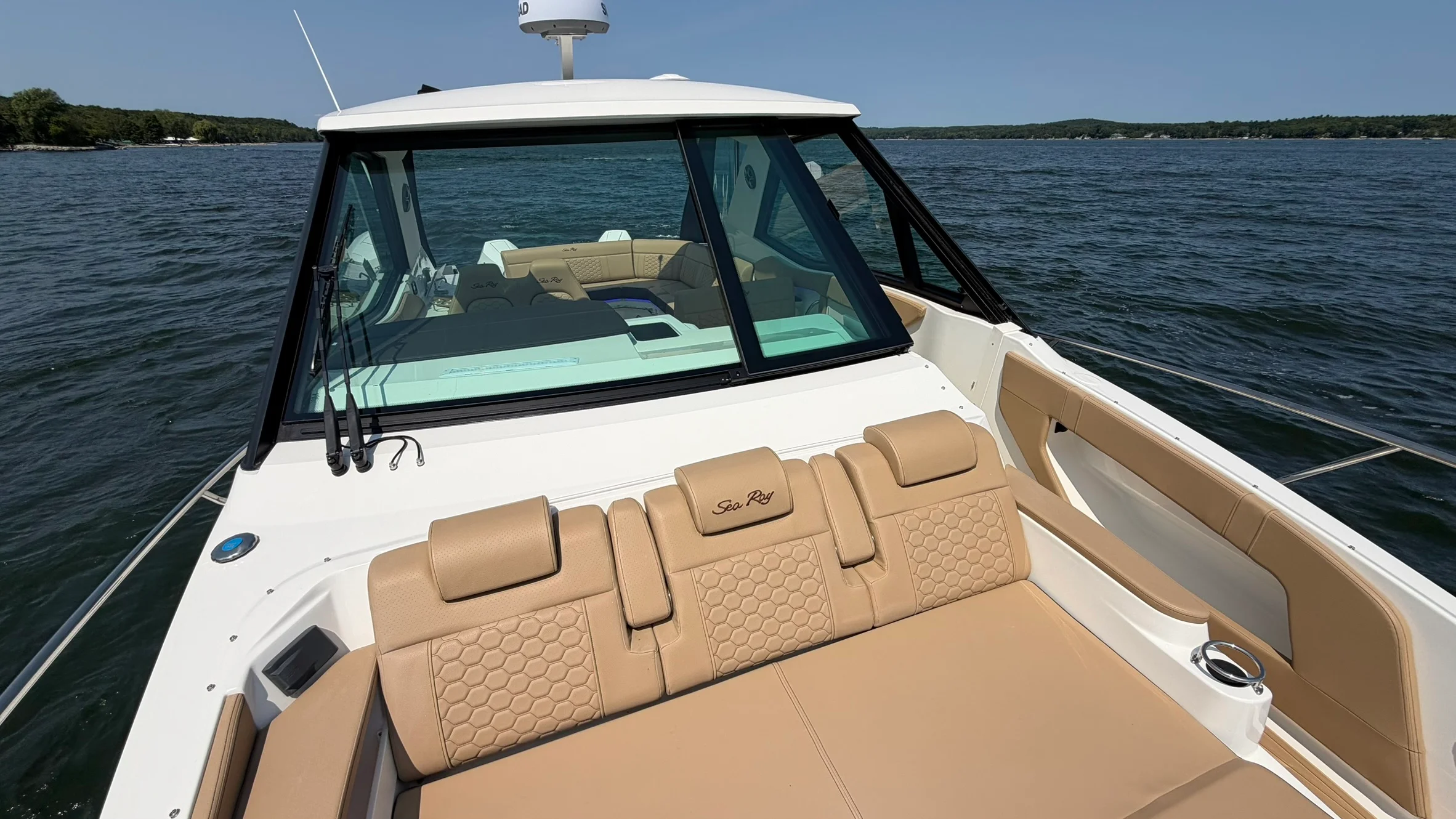 2026 Sea Ray Sundancer 320 Outboard Image Thumbnail #55