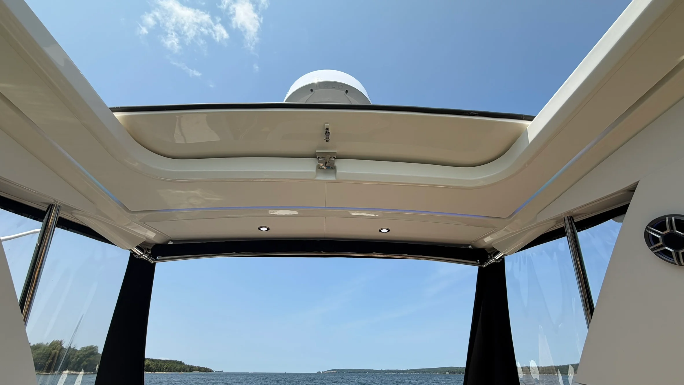2026 Sea Ray Sundancer 320 Outboard Image Thumbnail #29