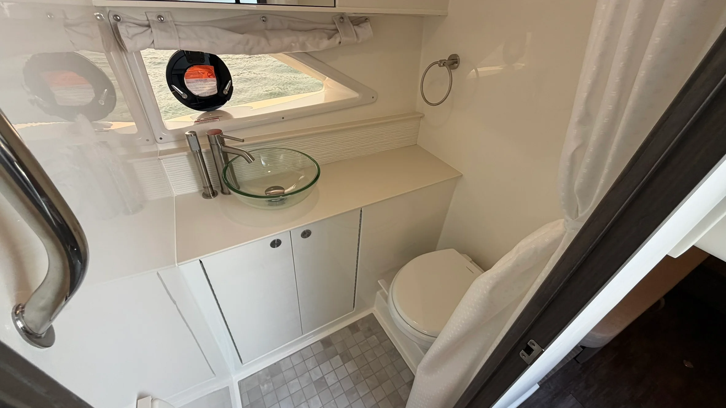 2026 Sea Ray Sundancer 320 Outboard Image Thumbnail #49