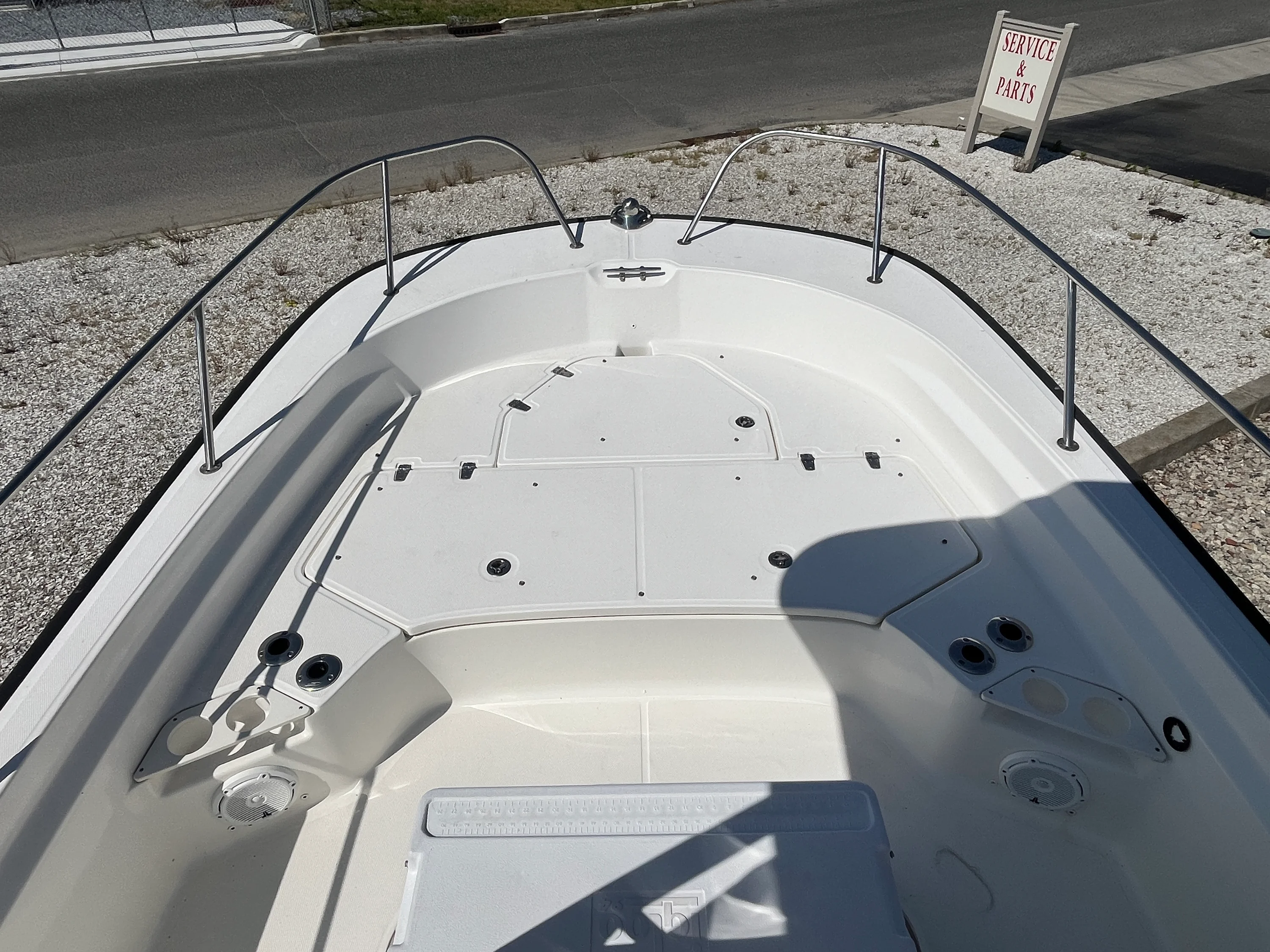 2021 Boston Whaler 210 MONTAUK Image Thumbnail #8