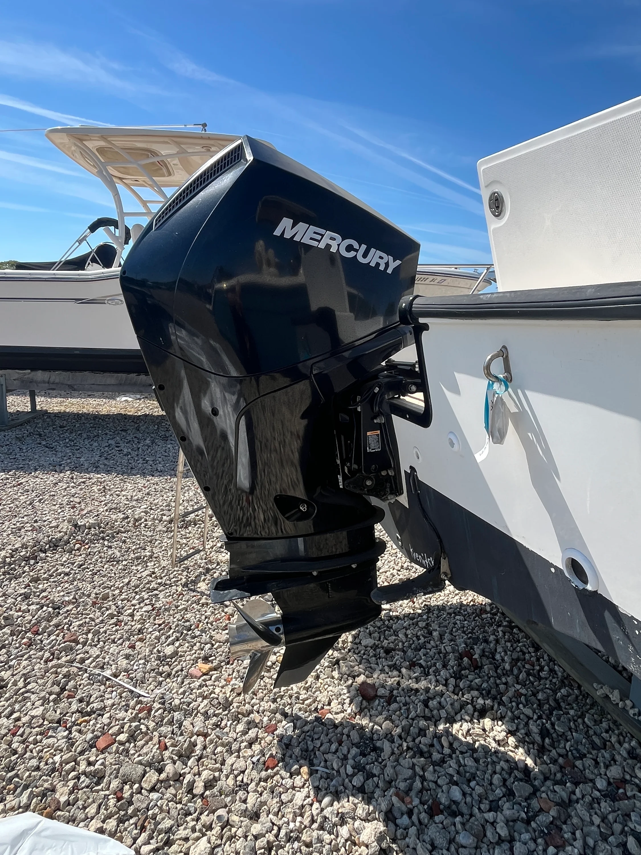2021 Boston Whaler 210 MONTAUK Image Thumbnail #4