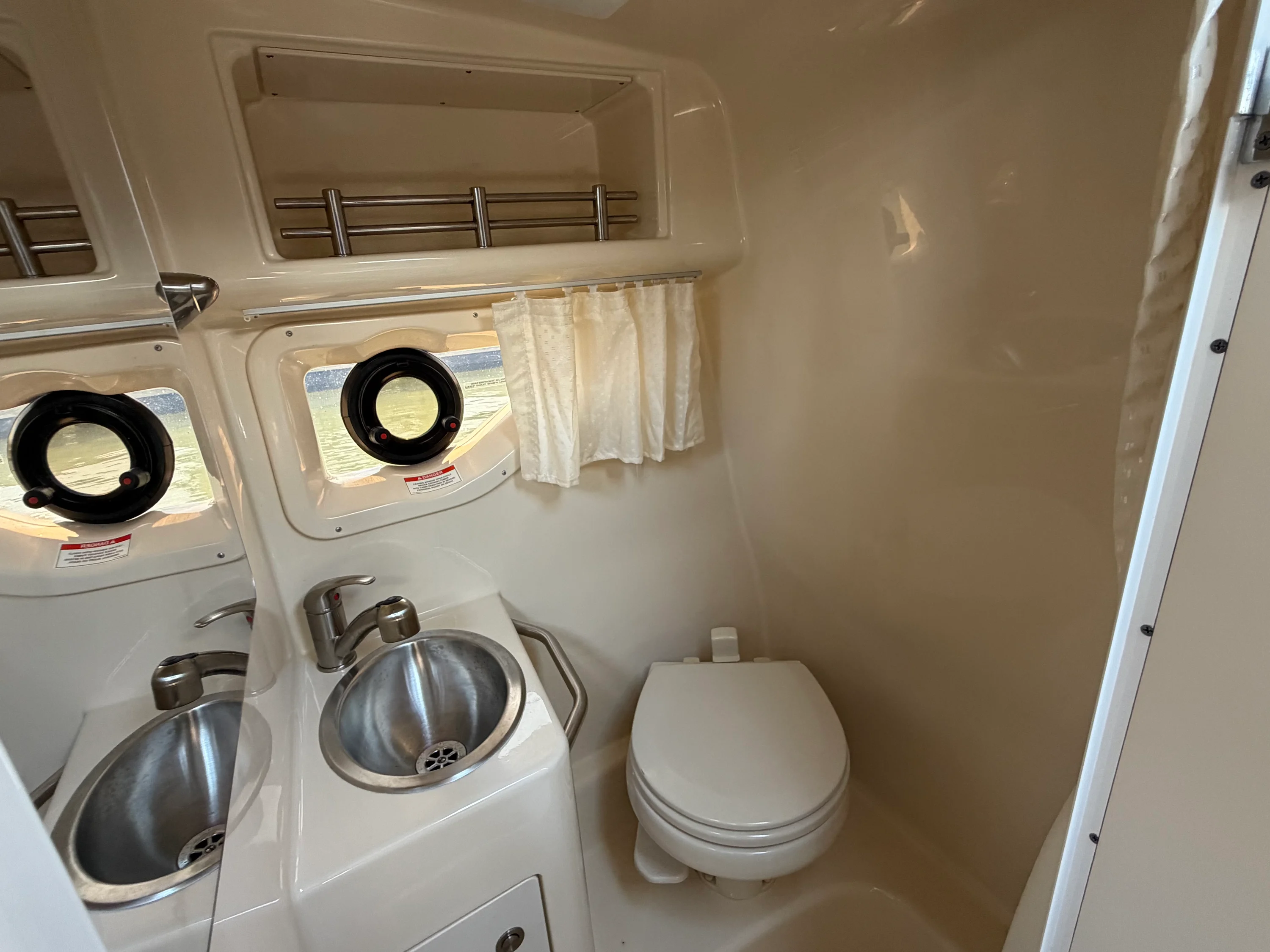 2014 Sea Ray 260 SUNDANCER Image Thumbnail #18