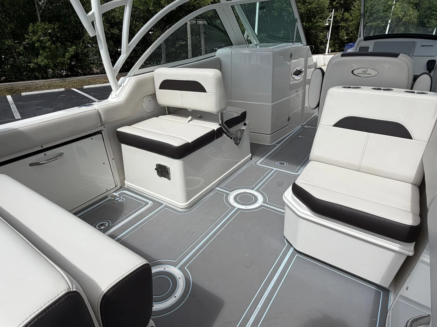 2024 Sailfish 245 DC Image Thumbnail #32