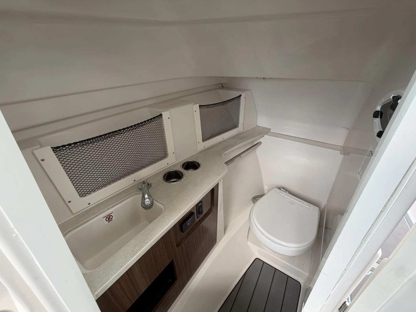 2024 Sailfish 245 DC Image Thumbnail #50