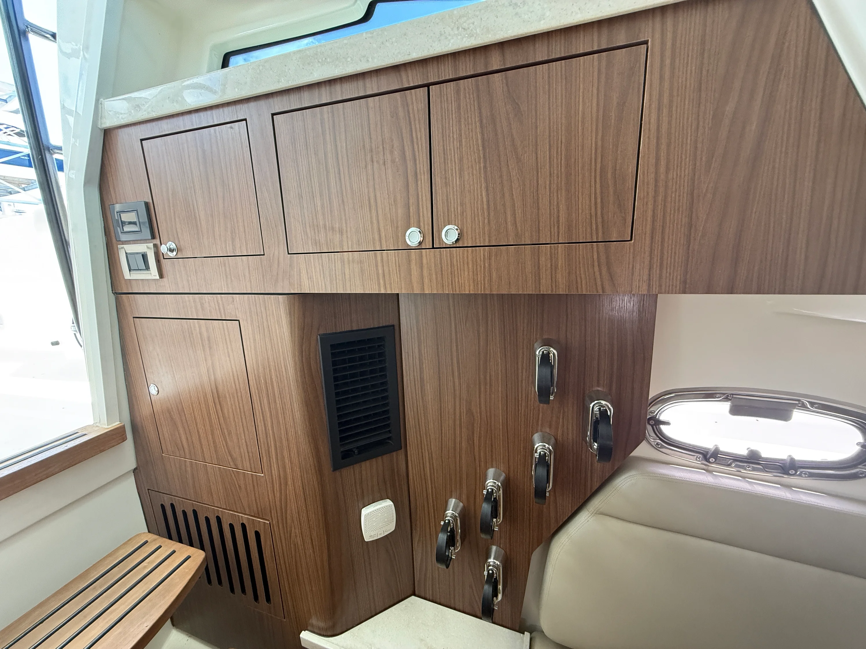 2023 Boston Whaler 380 Outrage Image Thumbnail #10