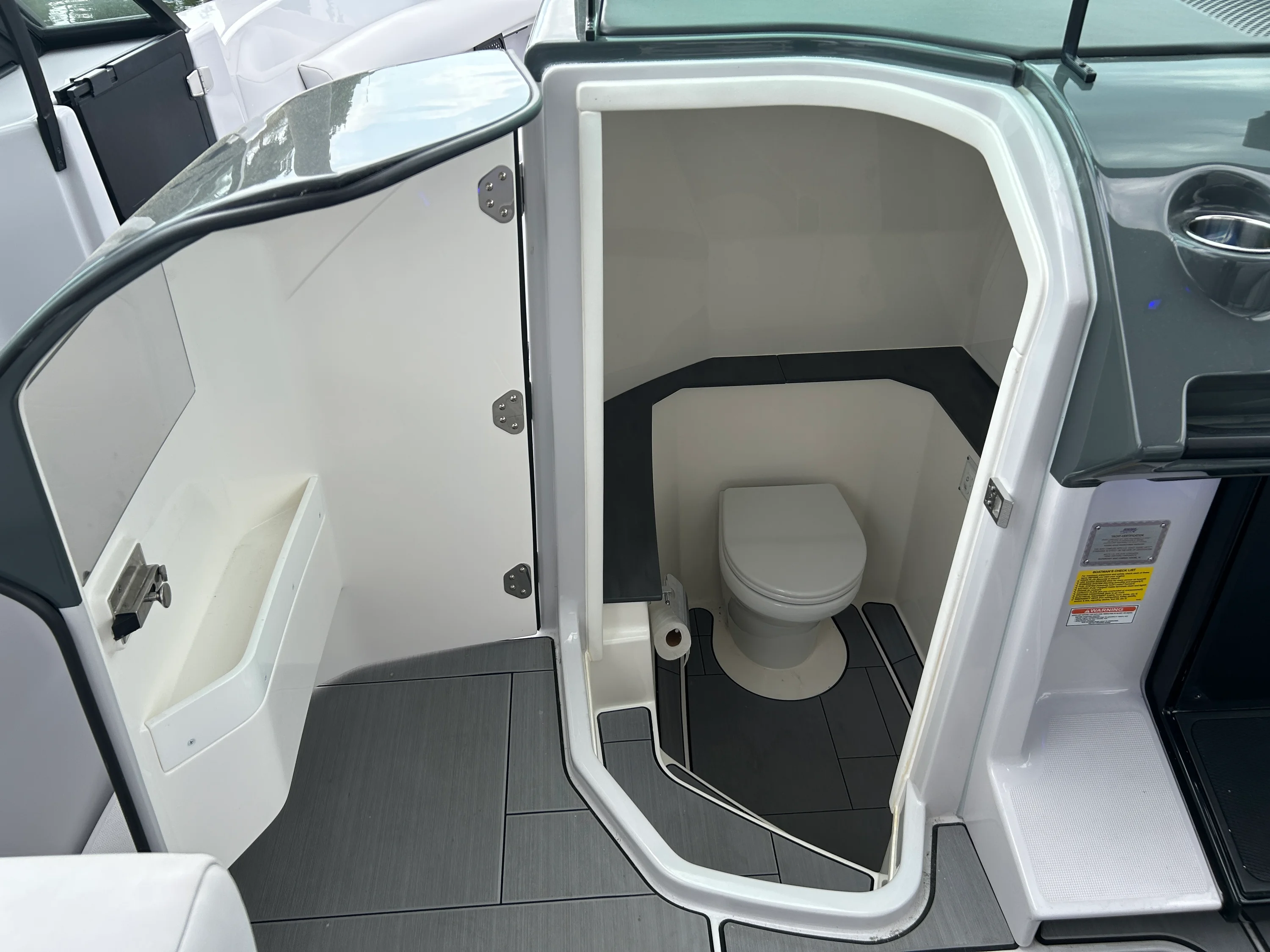 2023 Aviara AV32 Outboard Image Thumbnail #36