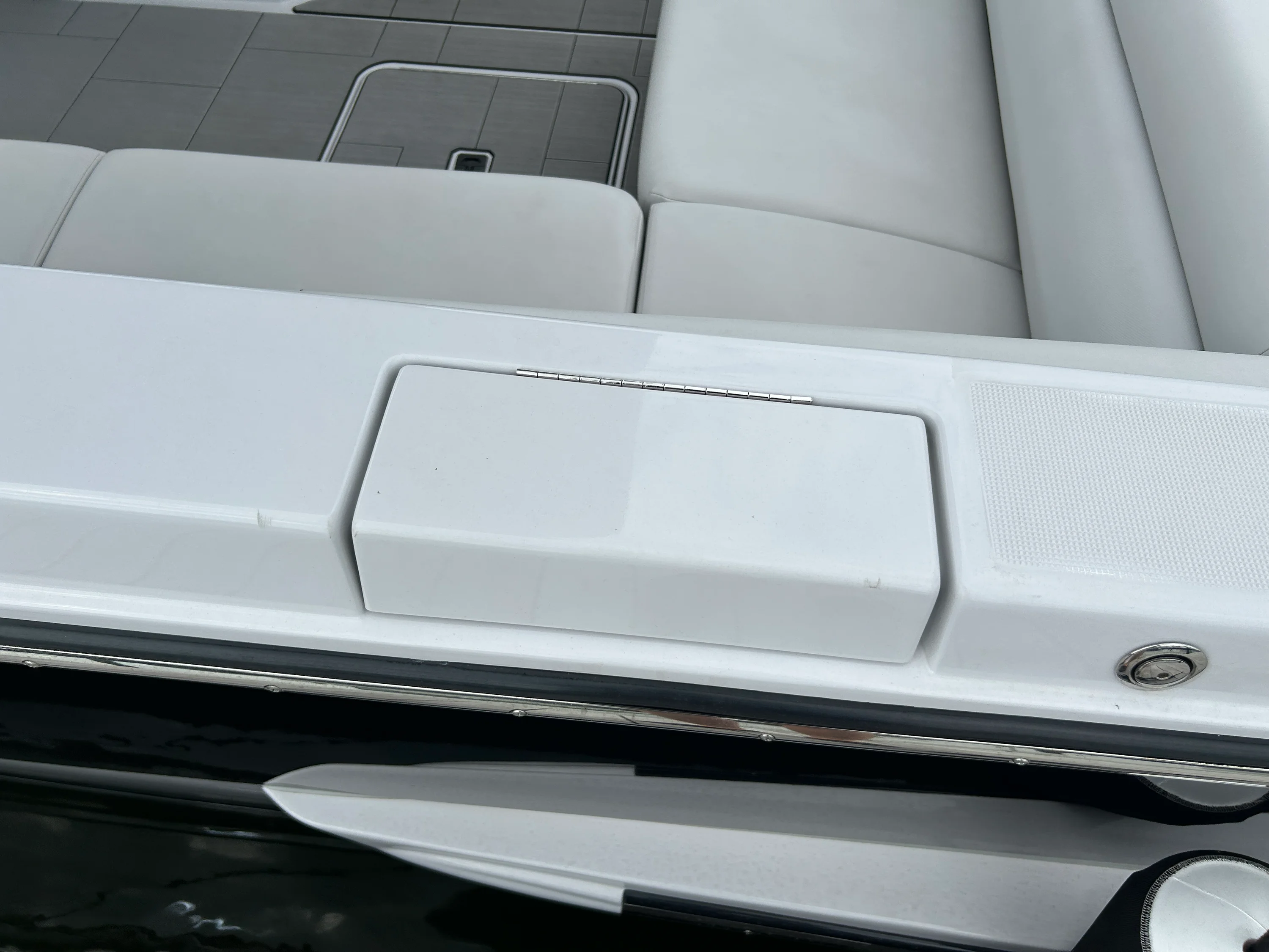 2023 Aviara AV32 Outboard Image Thumbnail #50