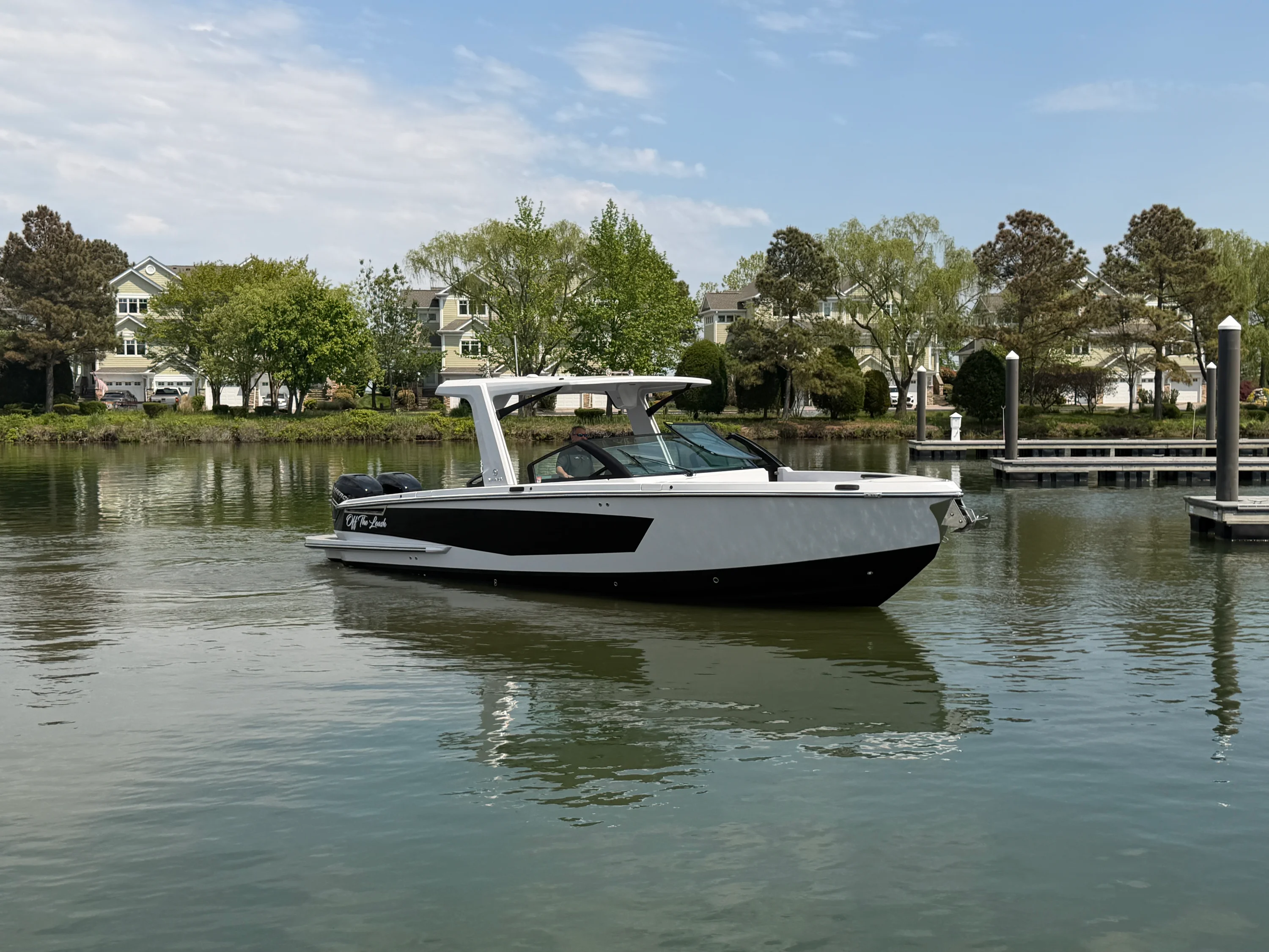 2023 Aviara AV32 Outboard Image Thumbnail #7