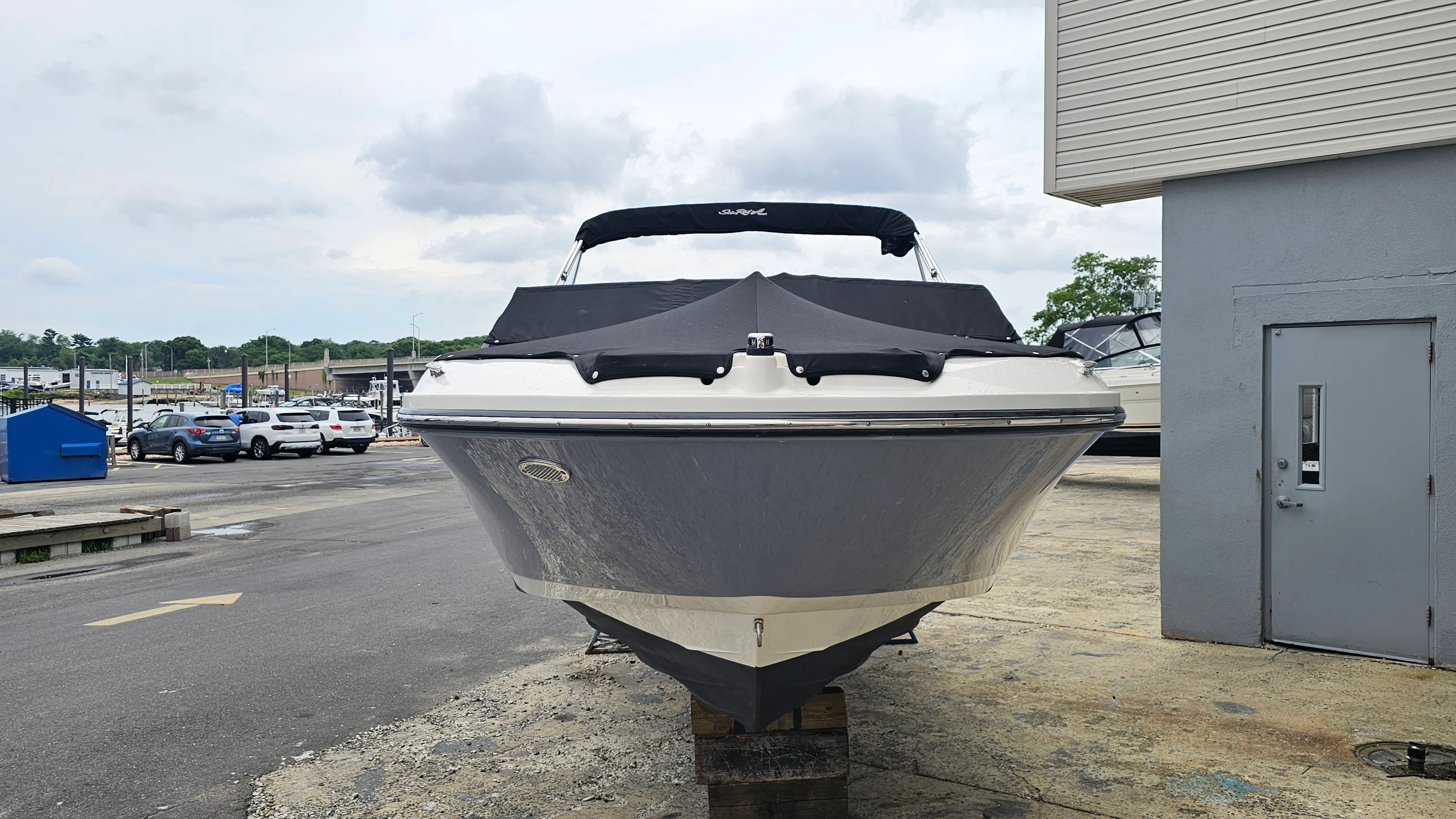 2021 Sea Ray SPX 230 Image Thumbnail #1