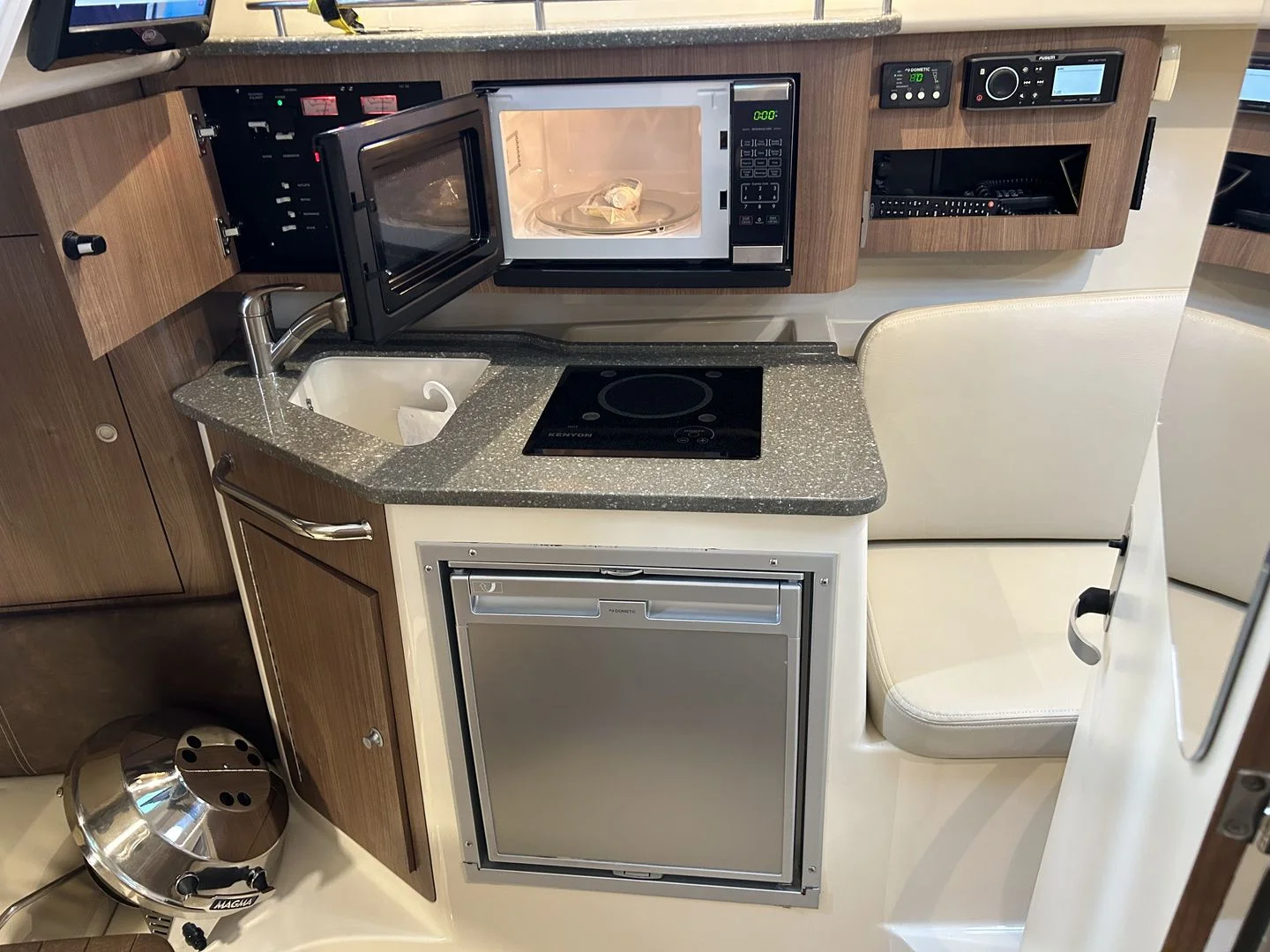 2019 Boston Whaler 285 CONQUEST Image Thumbnail #33