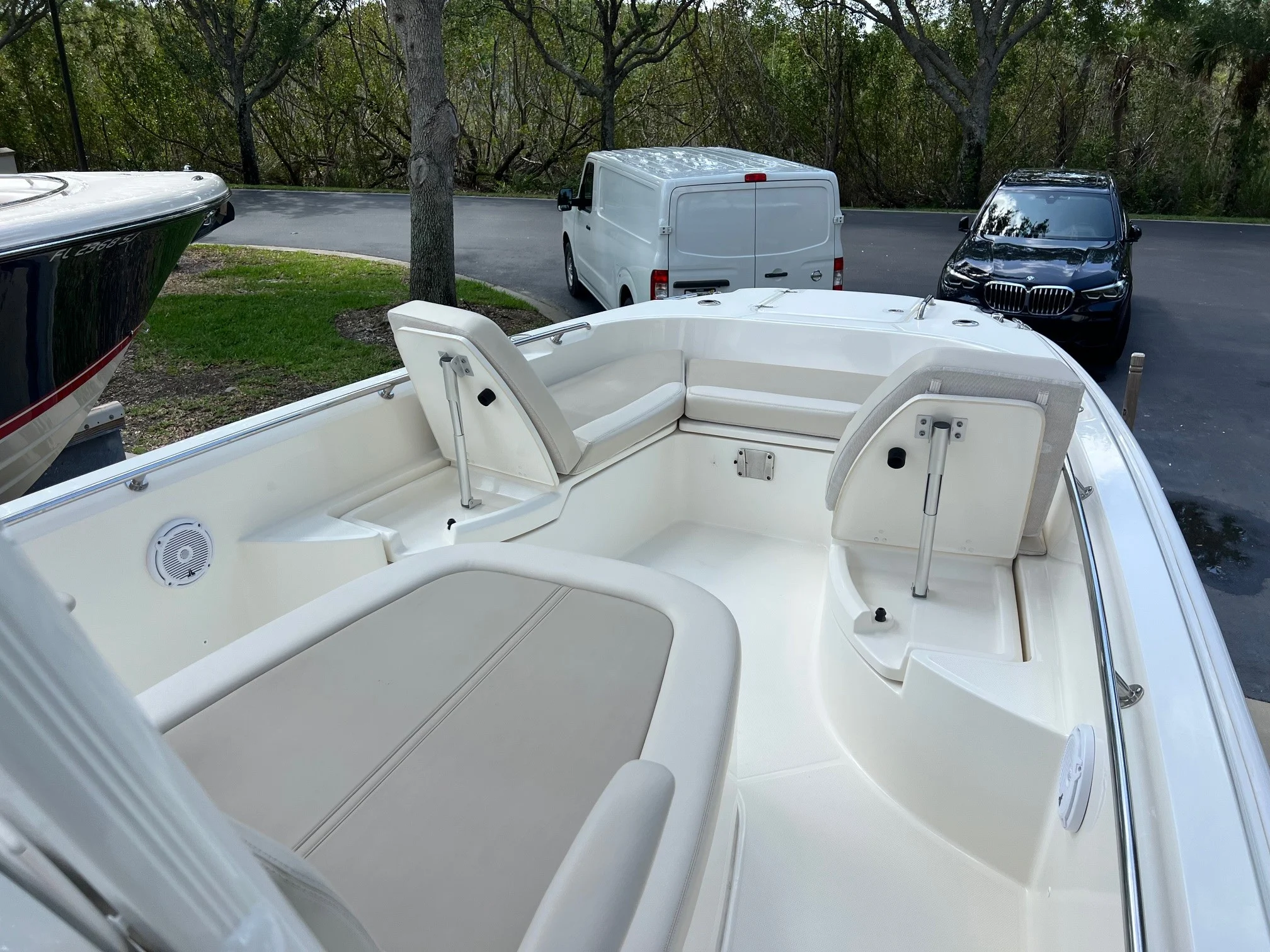 2020 Boston Whaler 270 DAUNTLESS Image Thumbnail #16