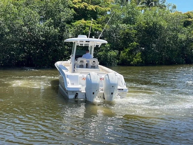 2019 Boston Whaler 250 OUTRAGE Image Thumbnail #5