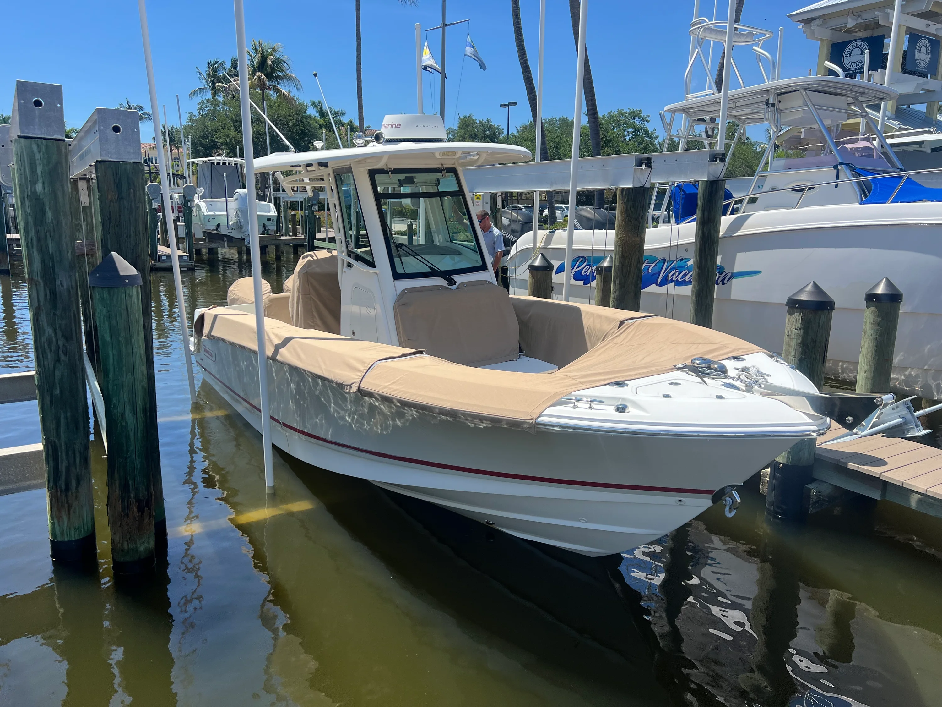 2019 Boston Whaler 250 OUTRAGE Image Thumbnail #16