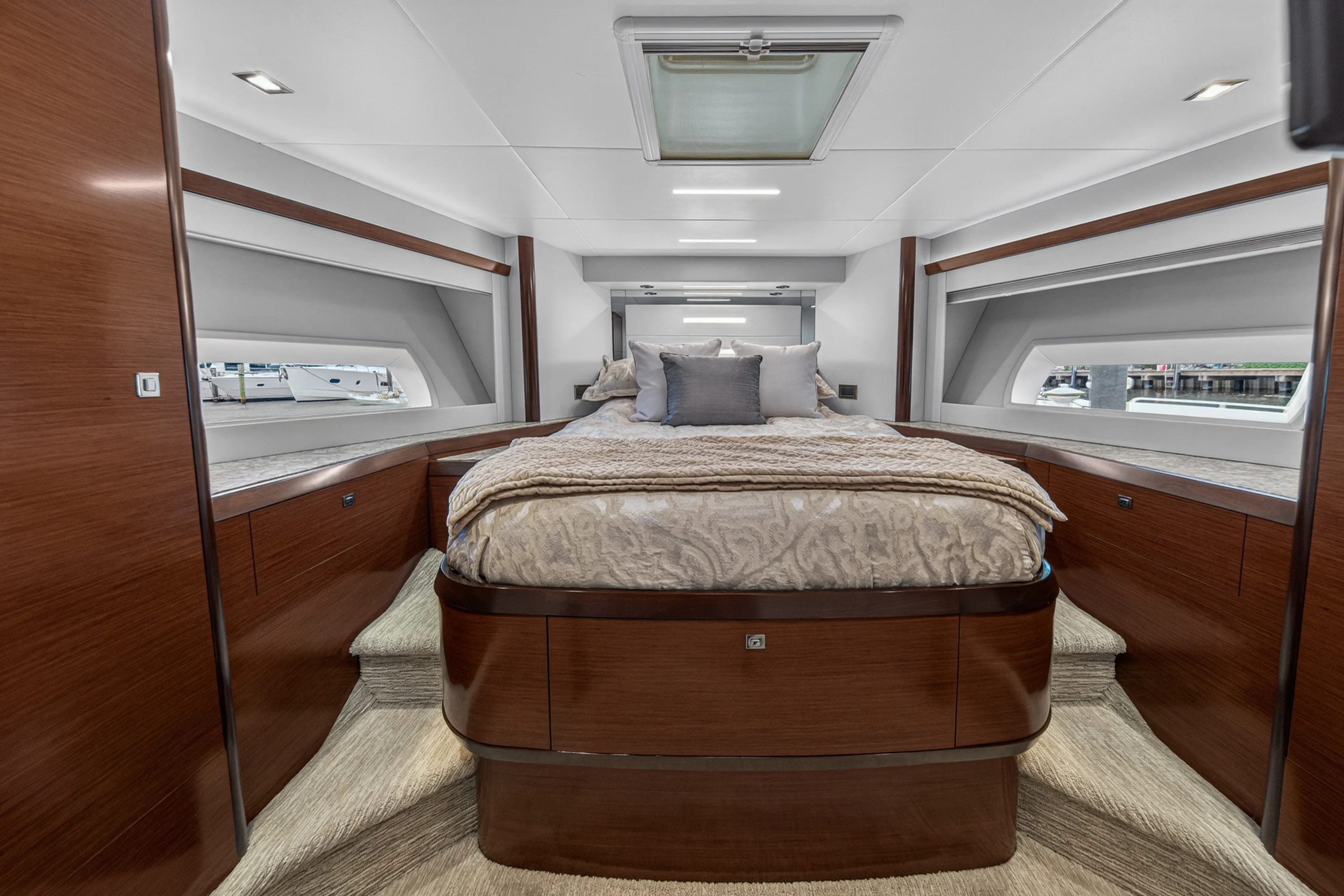 2021 Ocean Alexander 70E Image Thumbnail #71