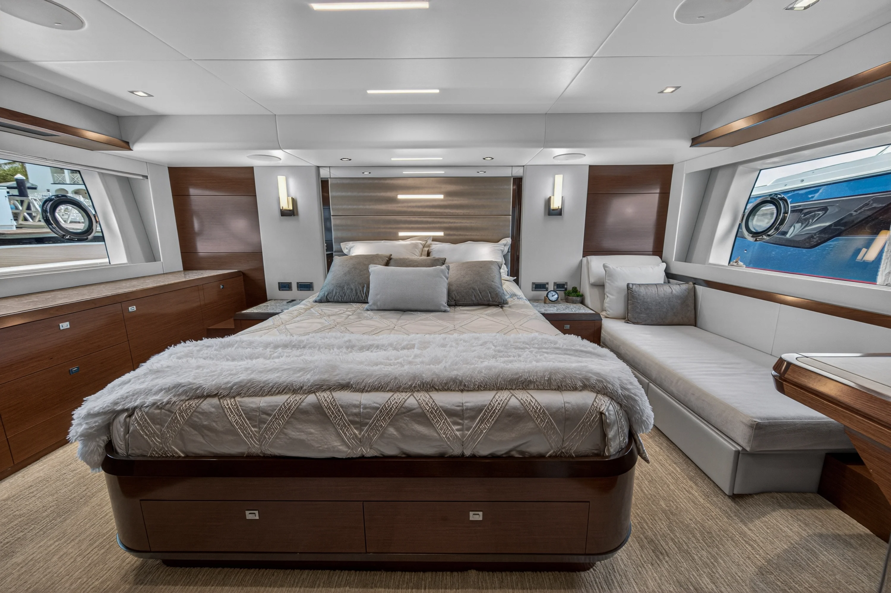 2021 Ocean Alexander 70E Image Thumbnail #61