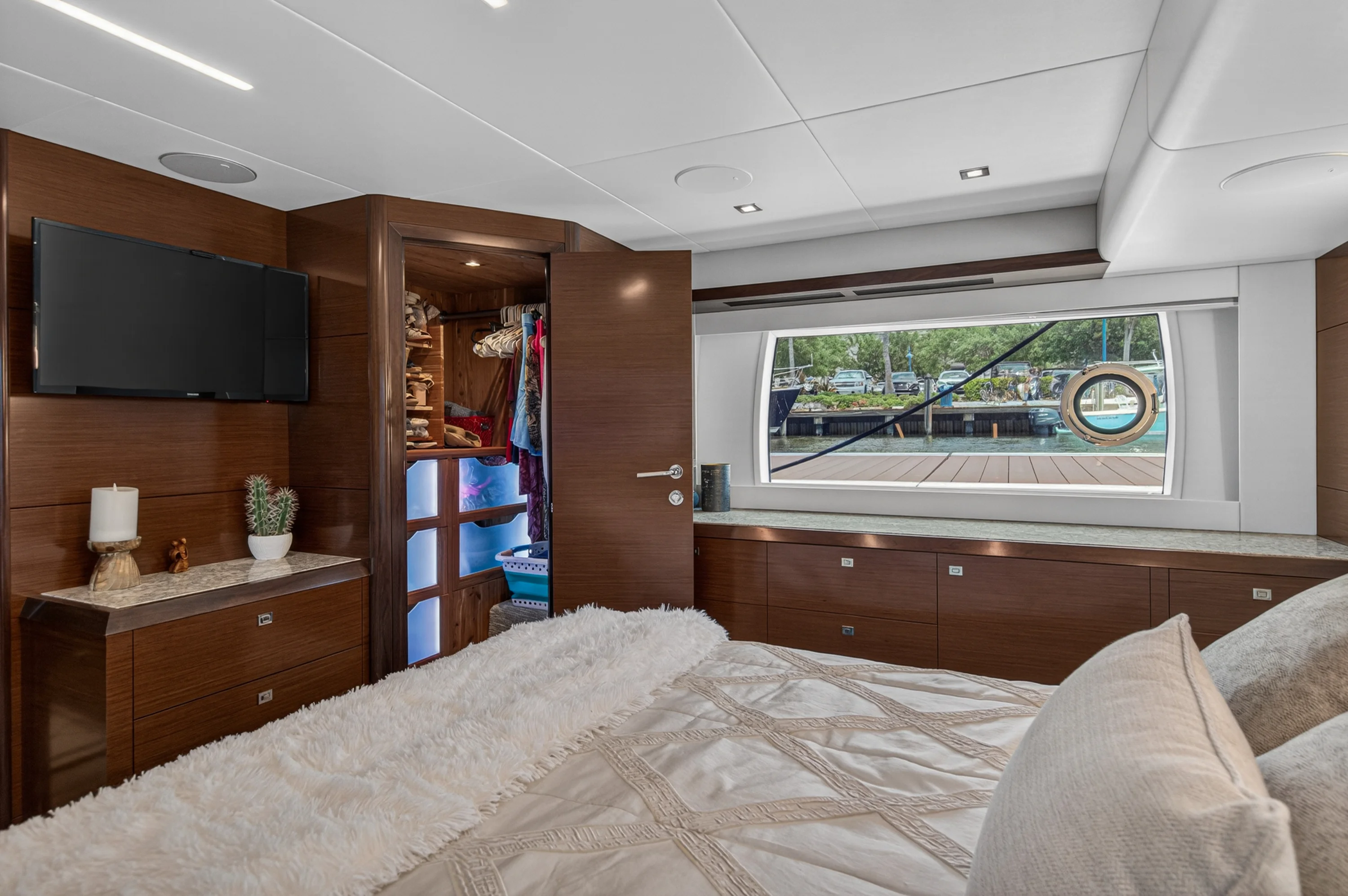 2021 Ocean Alexander 70E Image Thumbnail #64
