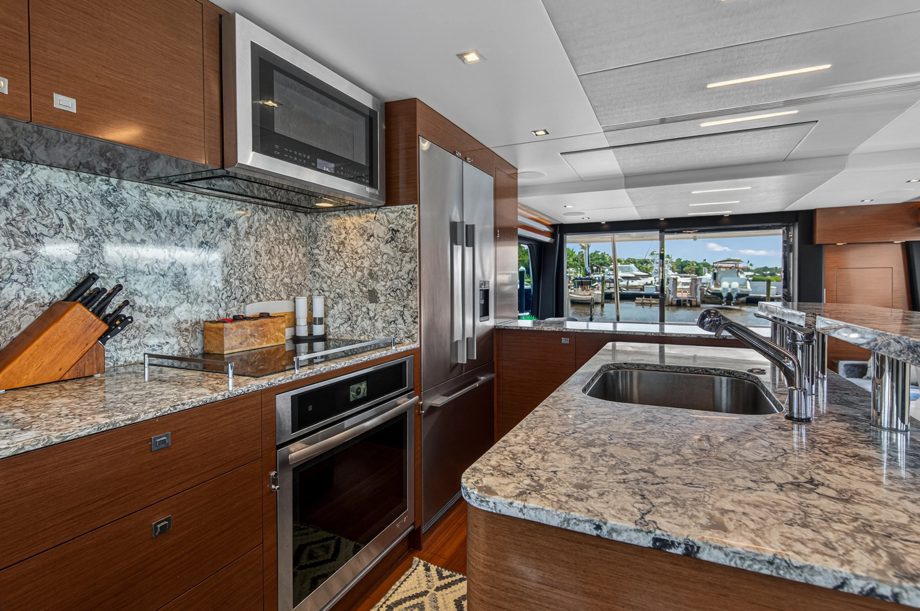2021 Ocean Alexander 70E Image Thumbnail #30