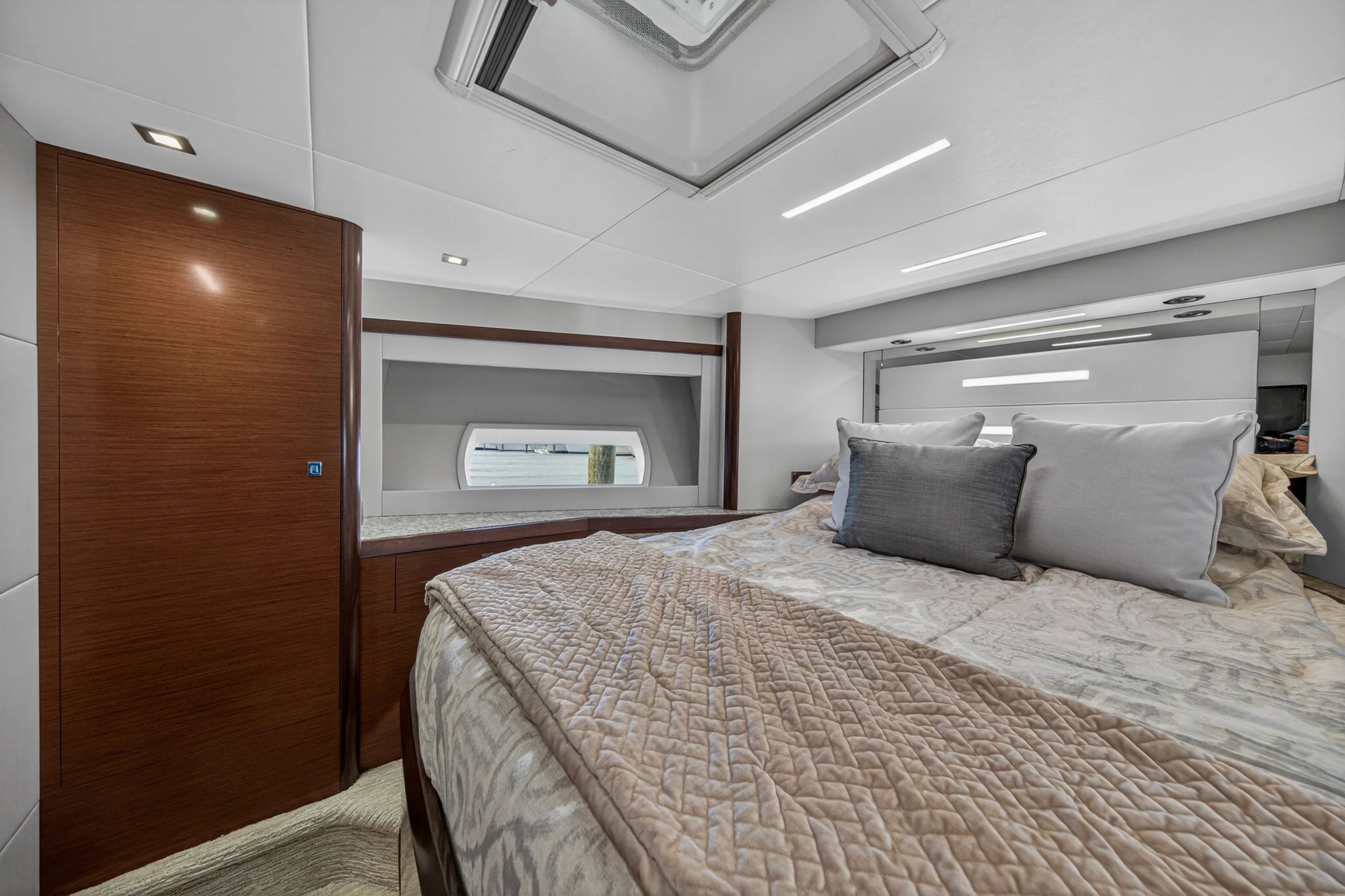 2021 Ocean Alexander 70E Image Thumbnail #73