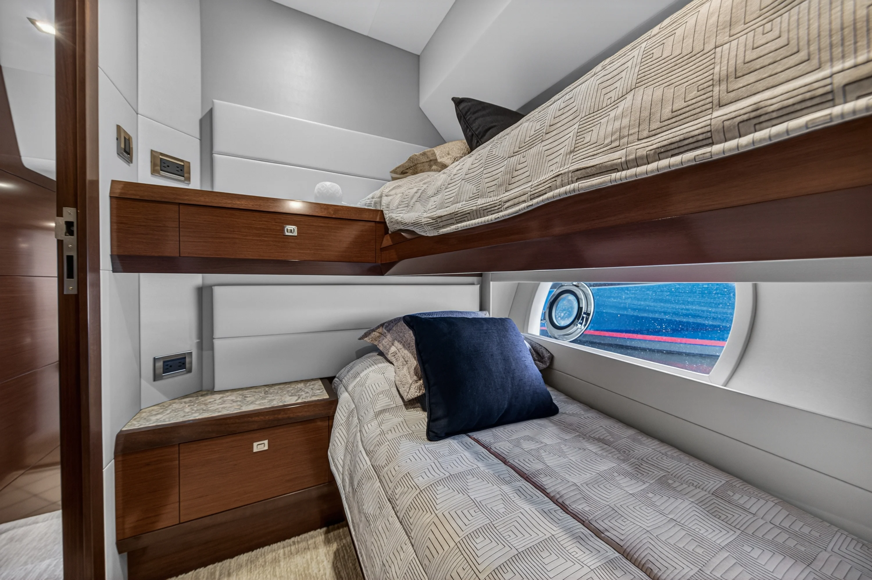 2021 Ocean Alexander 70E Image Thumbnail #83