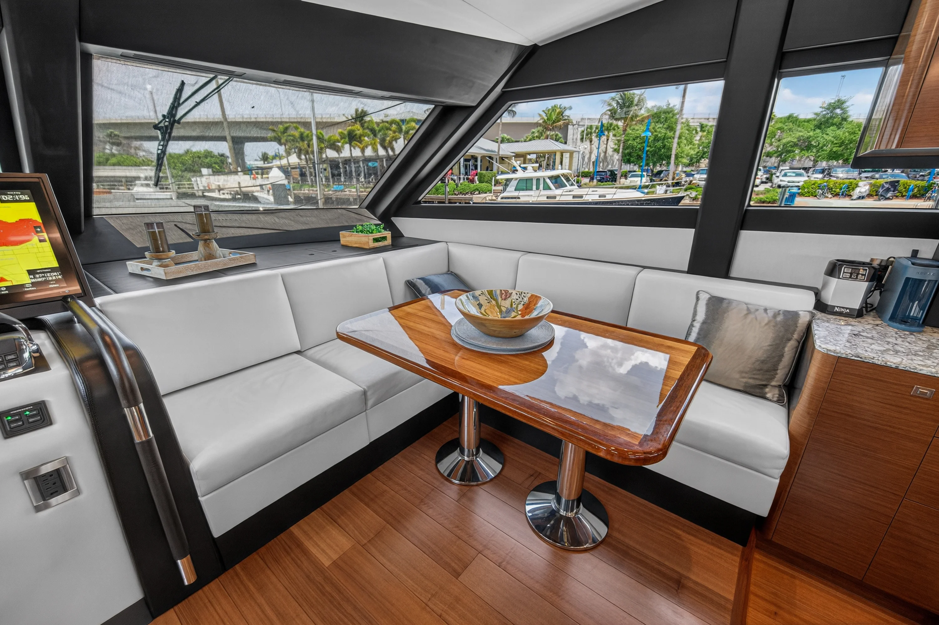 2021 Ocean Alexander 70E Image Thumbnail #43
