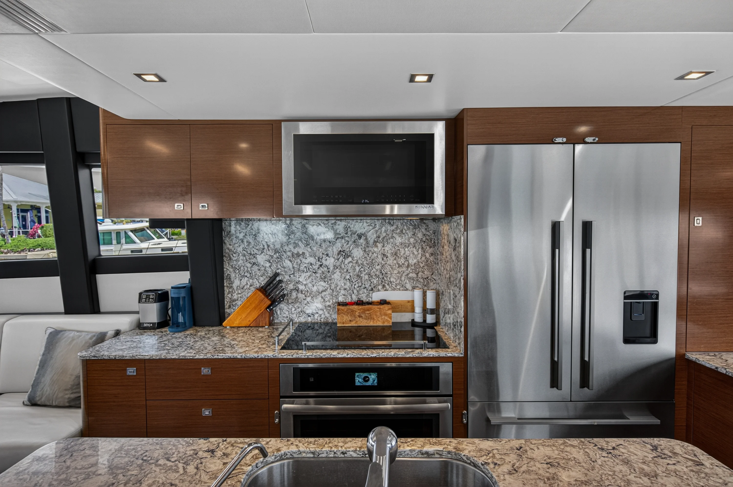 2021 Ocean Alexander 70E Image Thumbnail #31