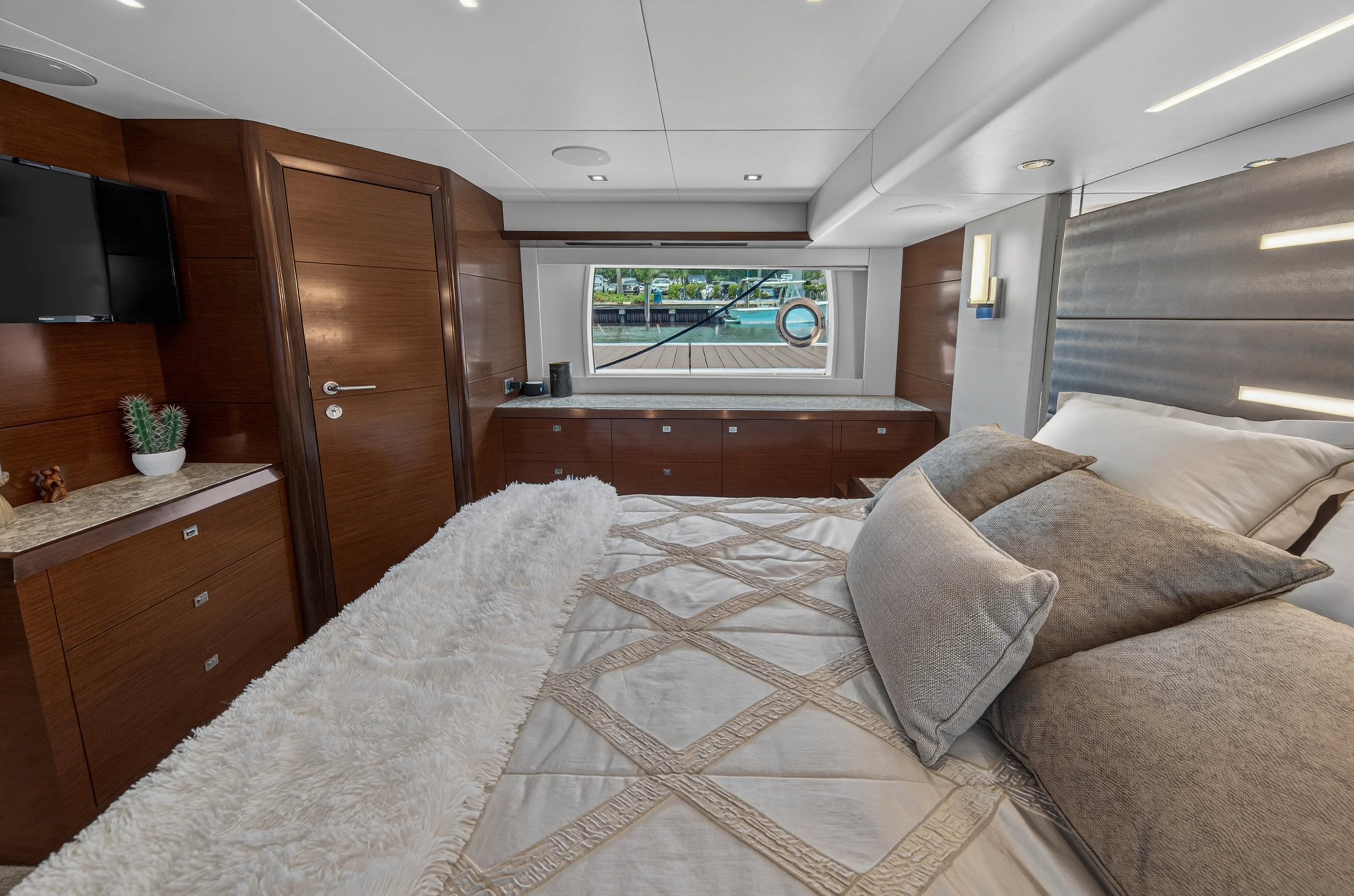 2021 Ocean Alexander 70E Image Thumbnail #59