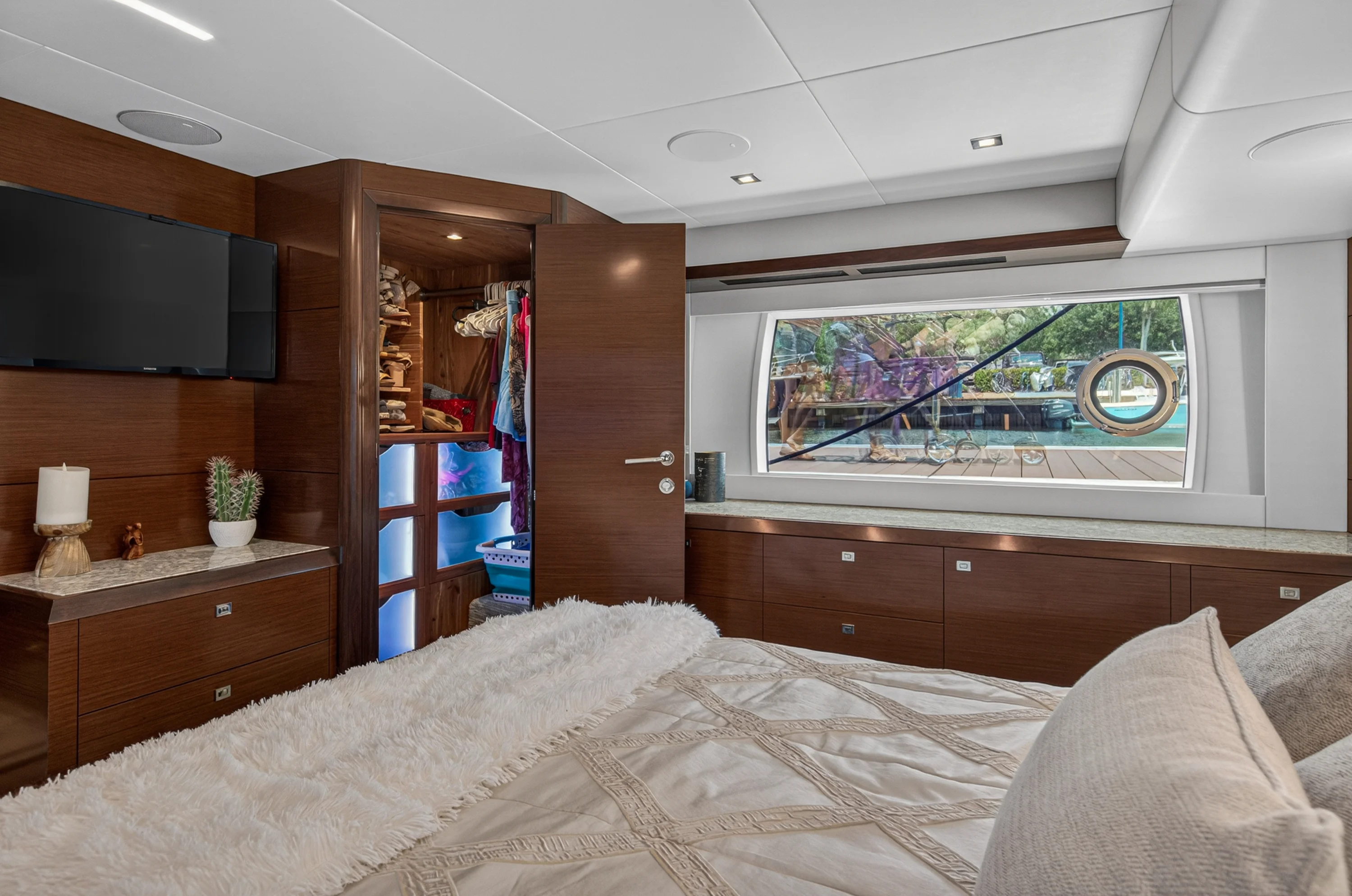 2021 Ocean Alexander 70E Image Thumbnail #66