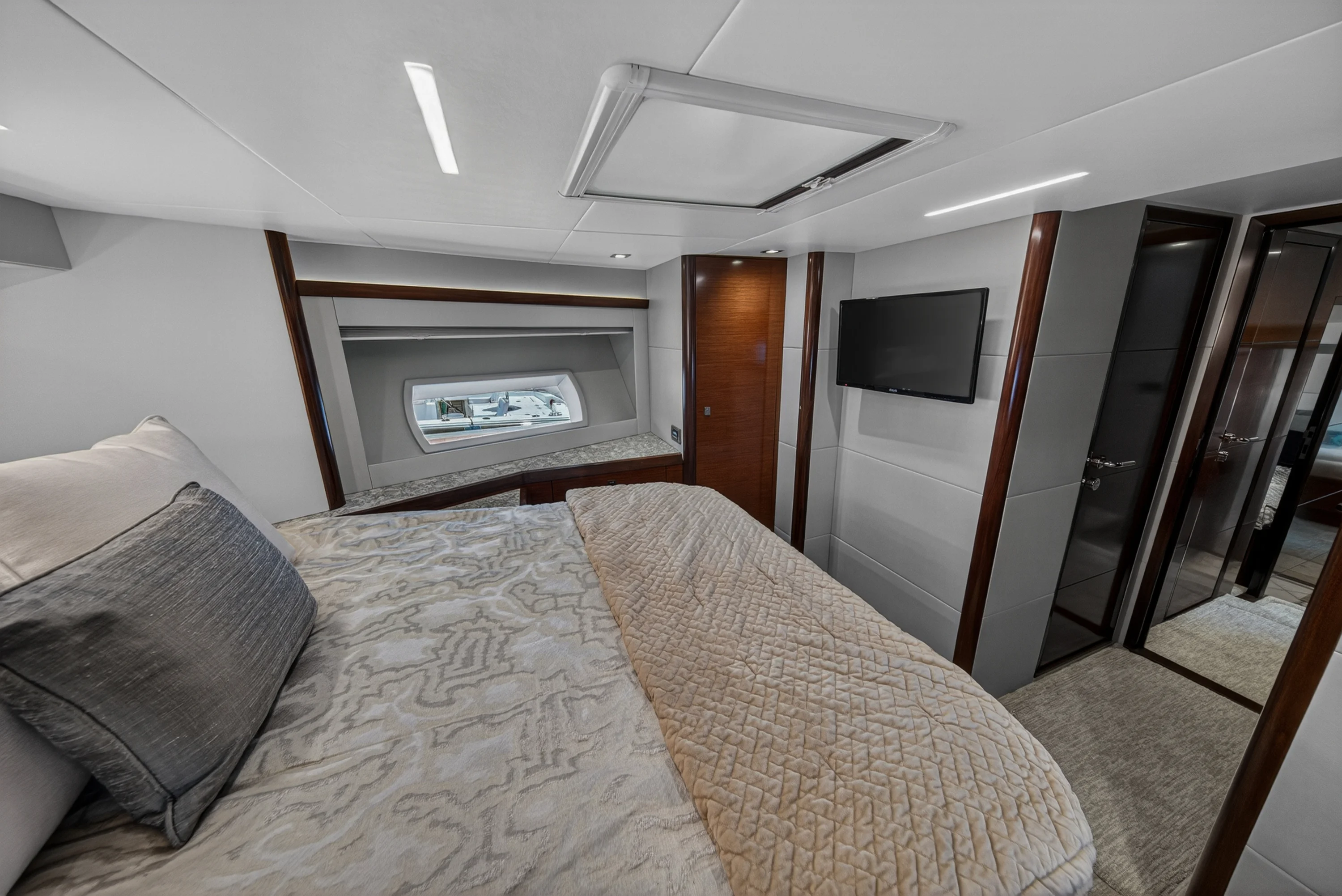 2021 Ocean Alexander 70E Image Thumbnail #74