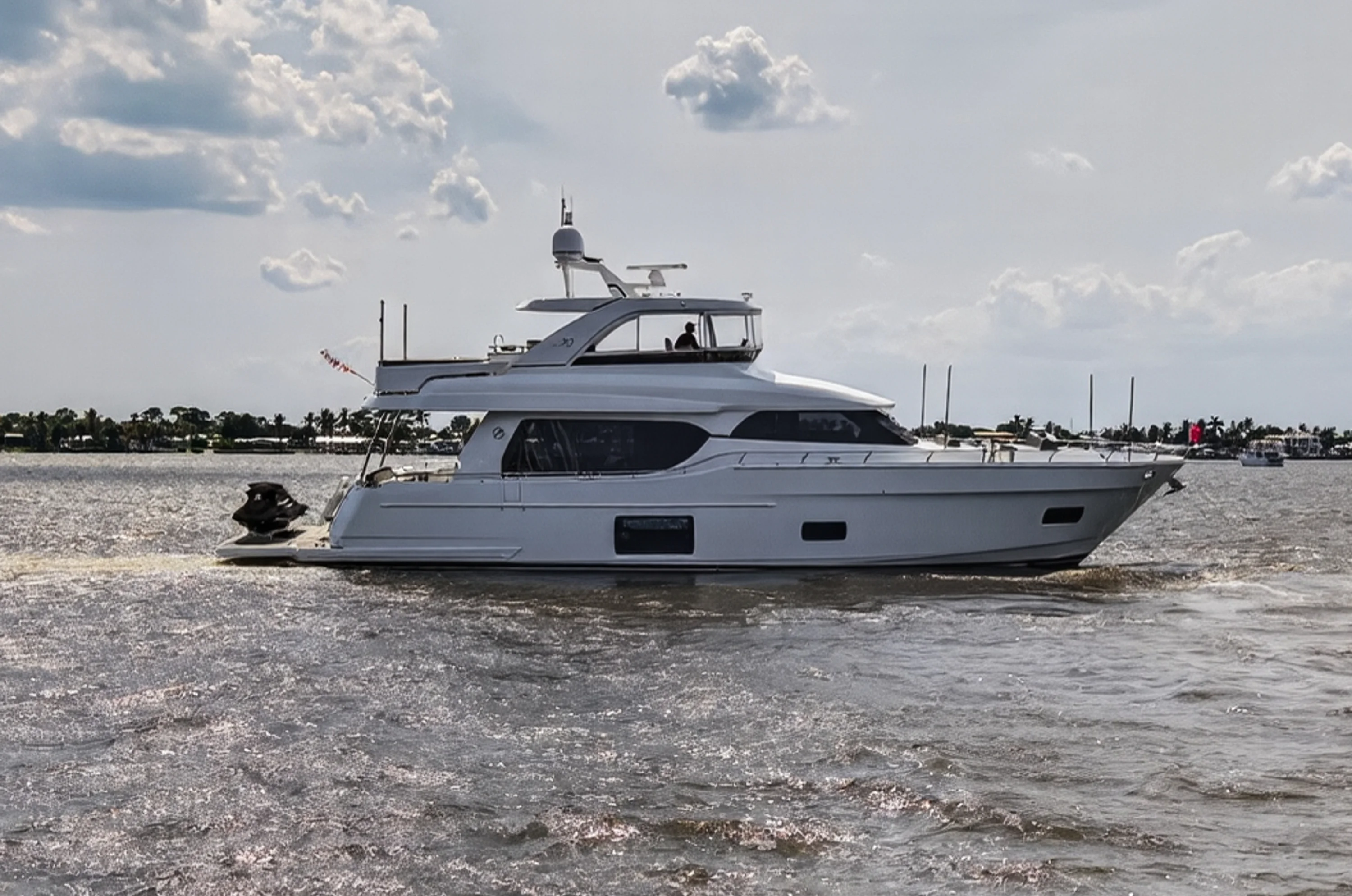 2021 Ocean Alexander 70E Image Thumbnail #4