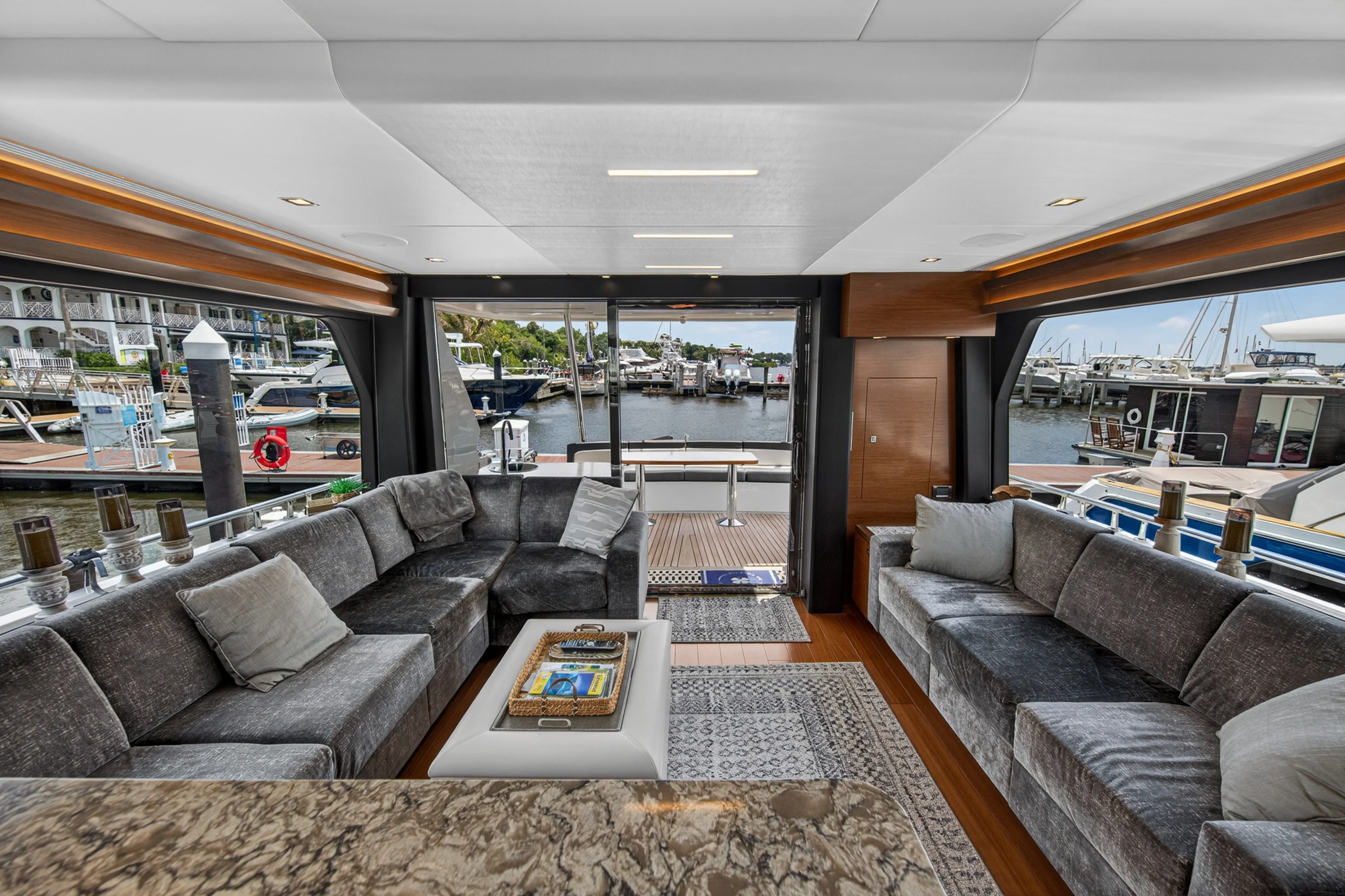 2021 Ocean Alexander 70E Image Thumbnail #18